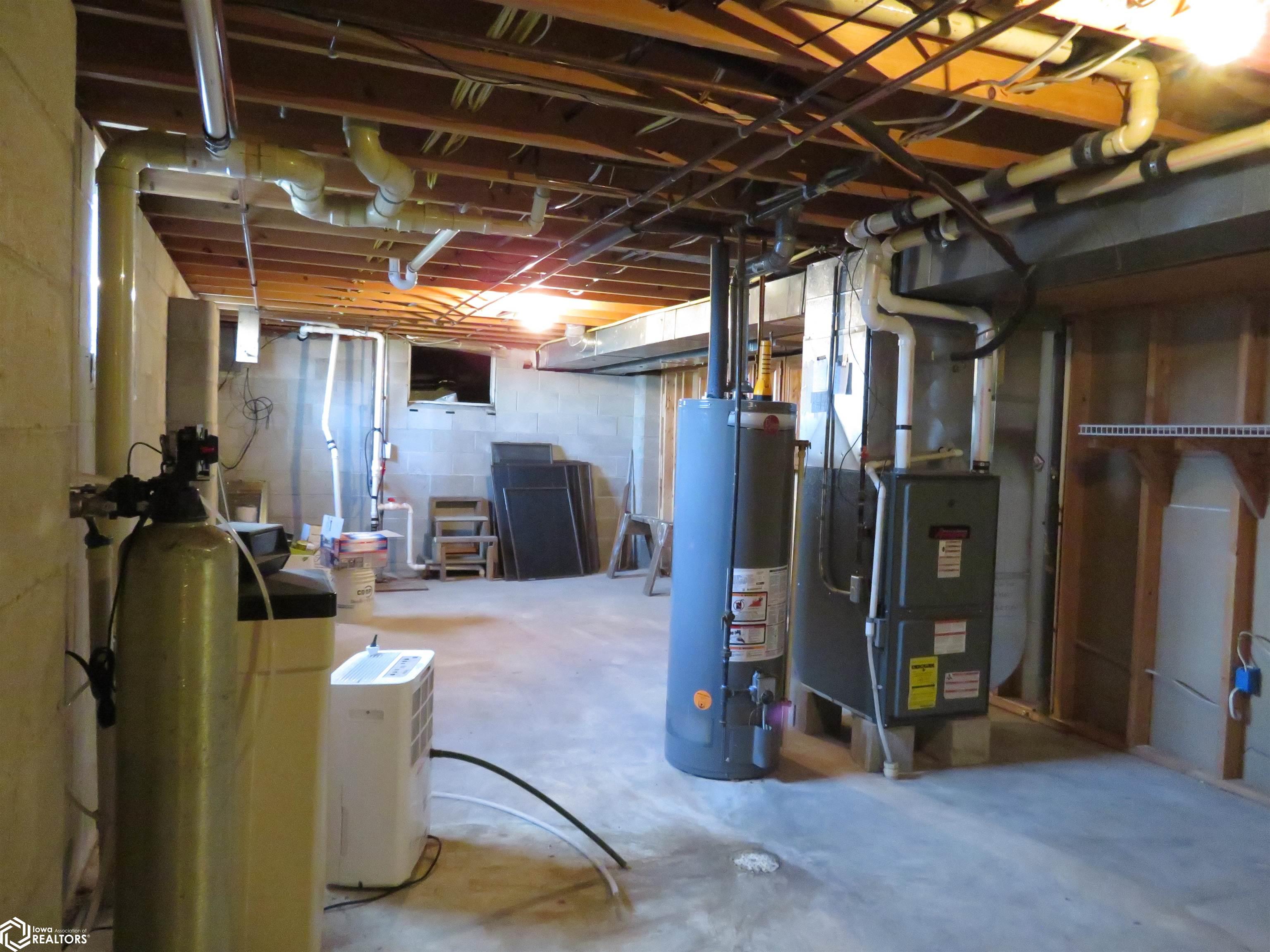 809 Cedar Drive, Clarion, Iowa image 32