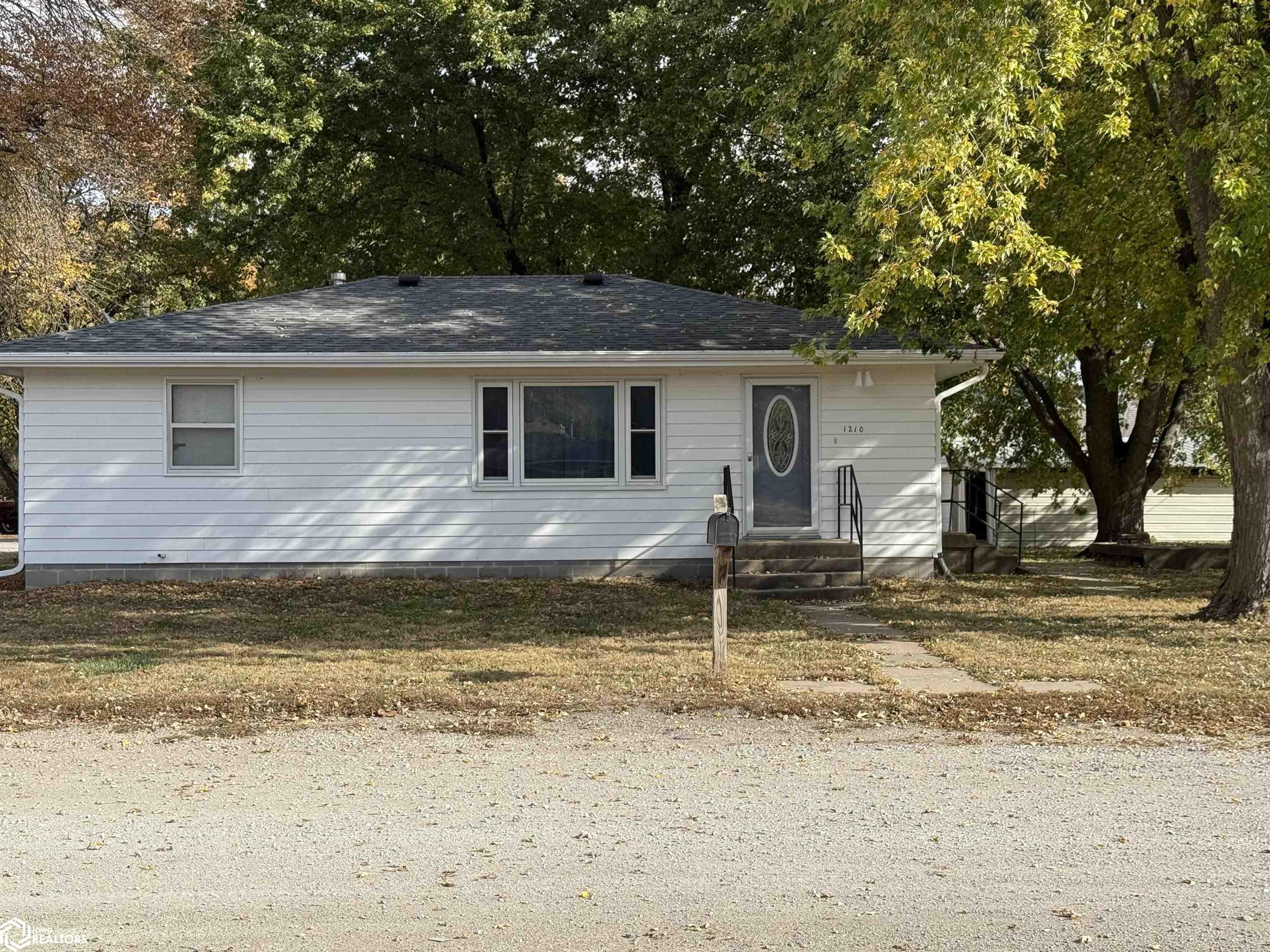 1210 Monroe Street, Hamburg, Iowa image 1