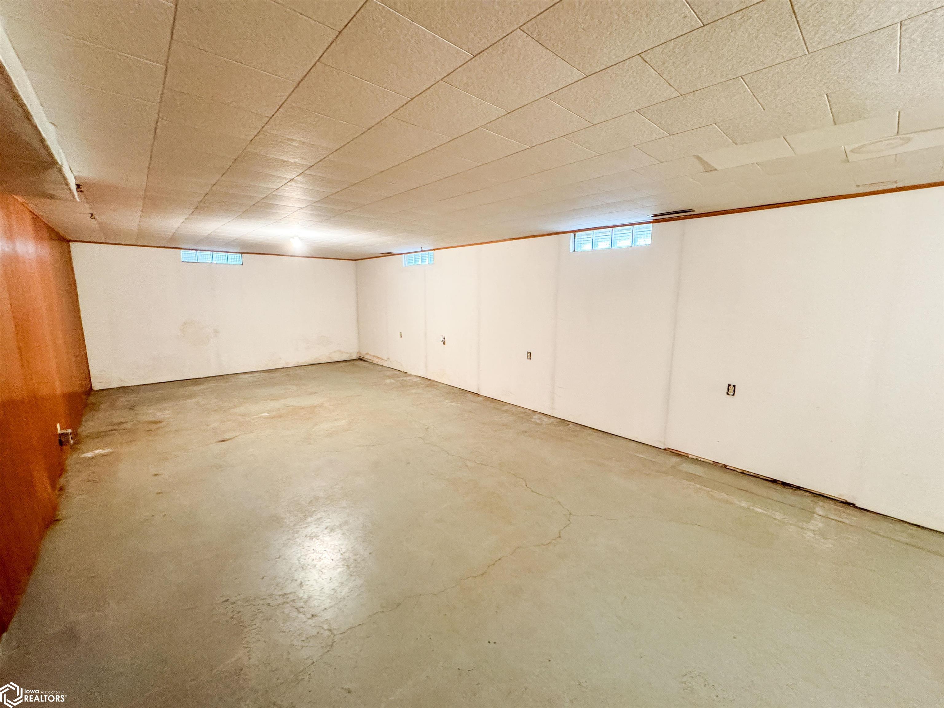 1009 1st Street, Hampton, Iowa image 20