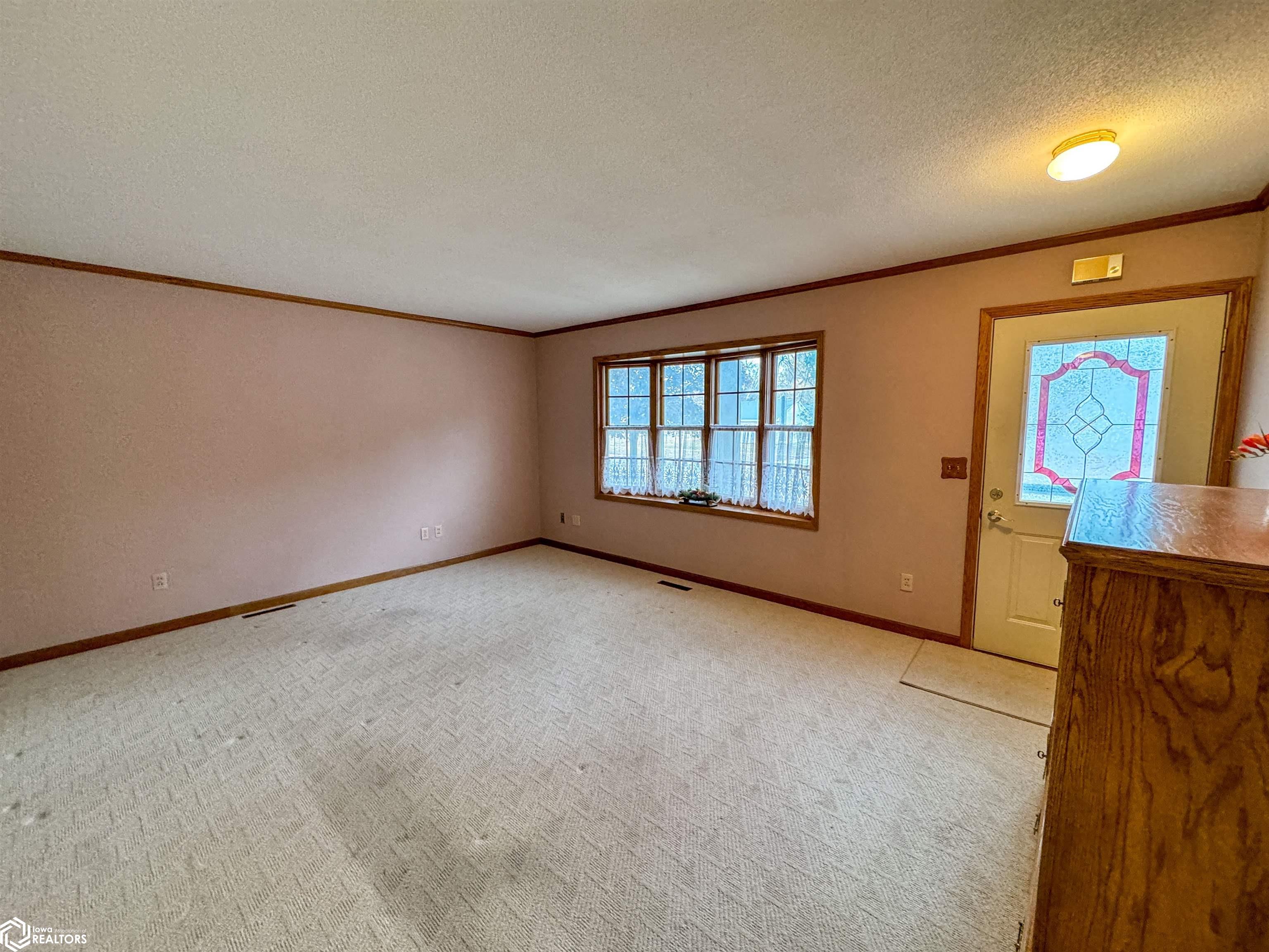 1009 1st Street, Hampton, Iowa image 6