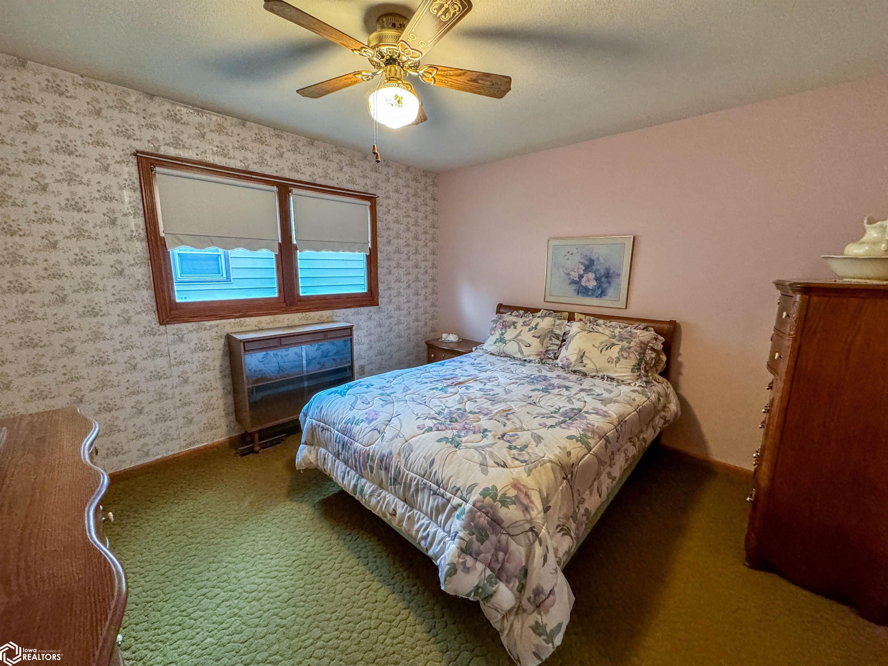 1009 1st Street, Hampton, Iowa image 9