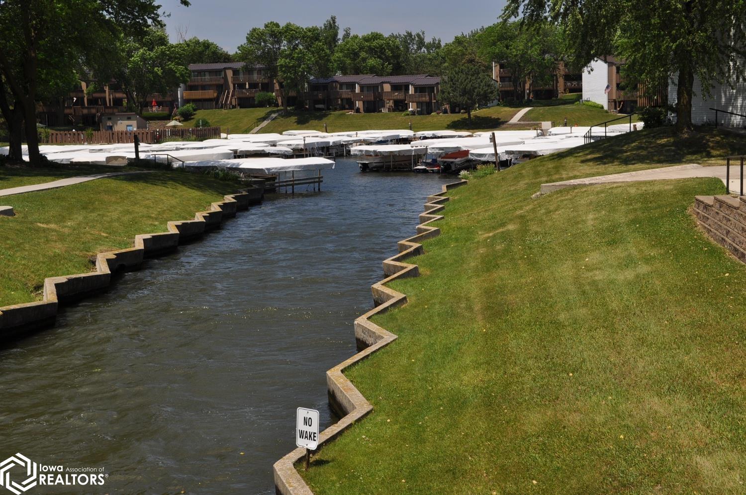 2700 N Shore Drive #F3-27, Clear Lake, Iowa image 19