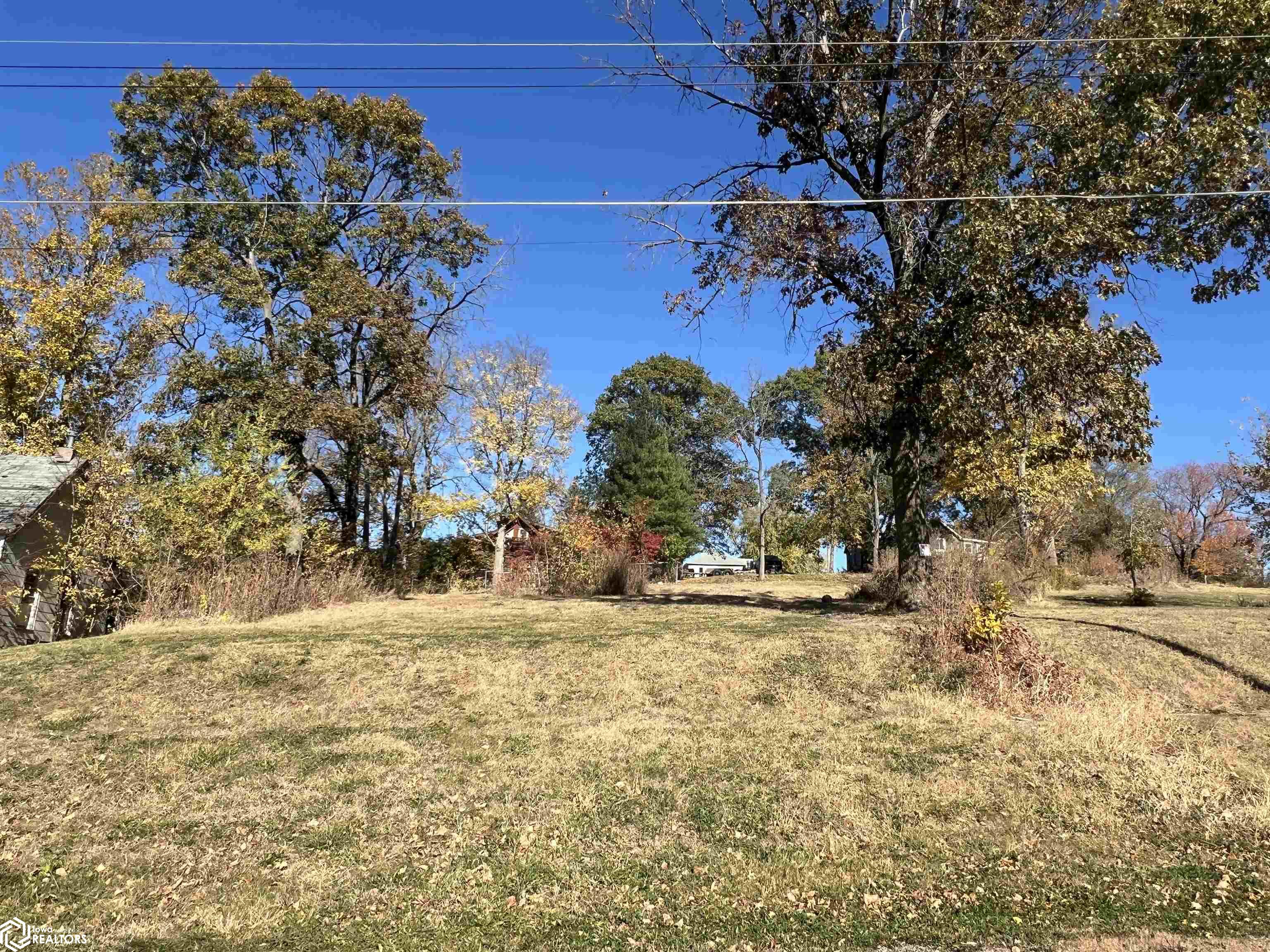 705 Wood Street, Eldon, Iowa image 2