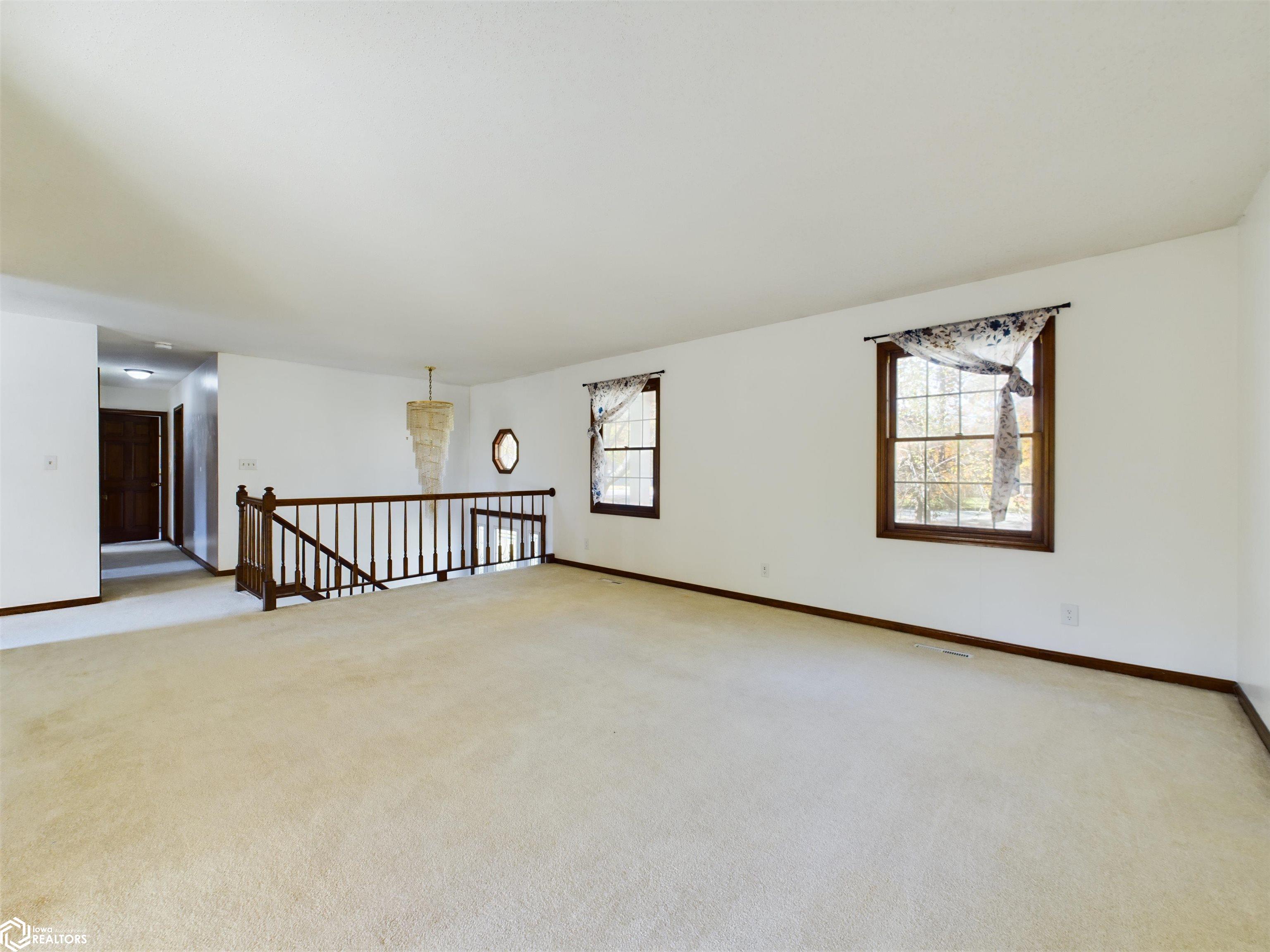 304 Pike Road, Ottumwa, Iowa image 3