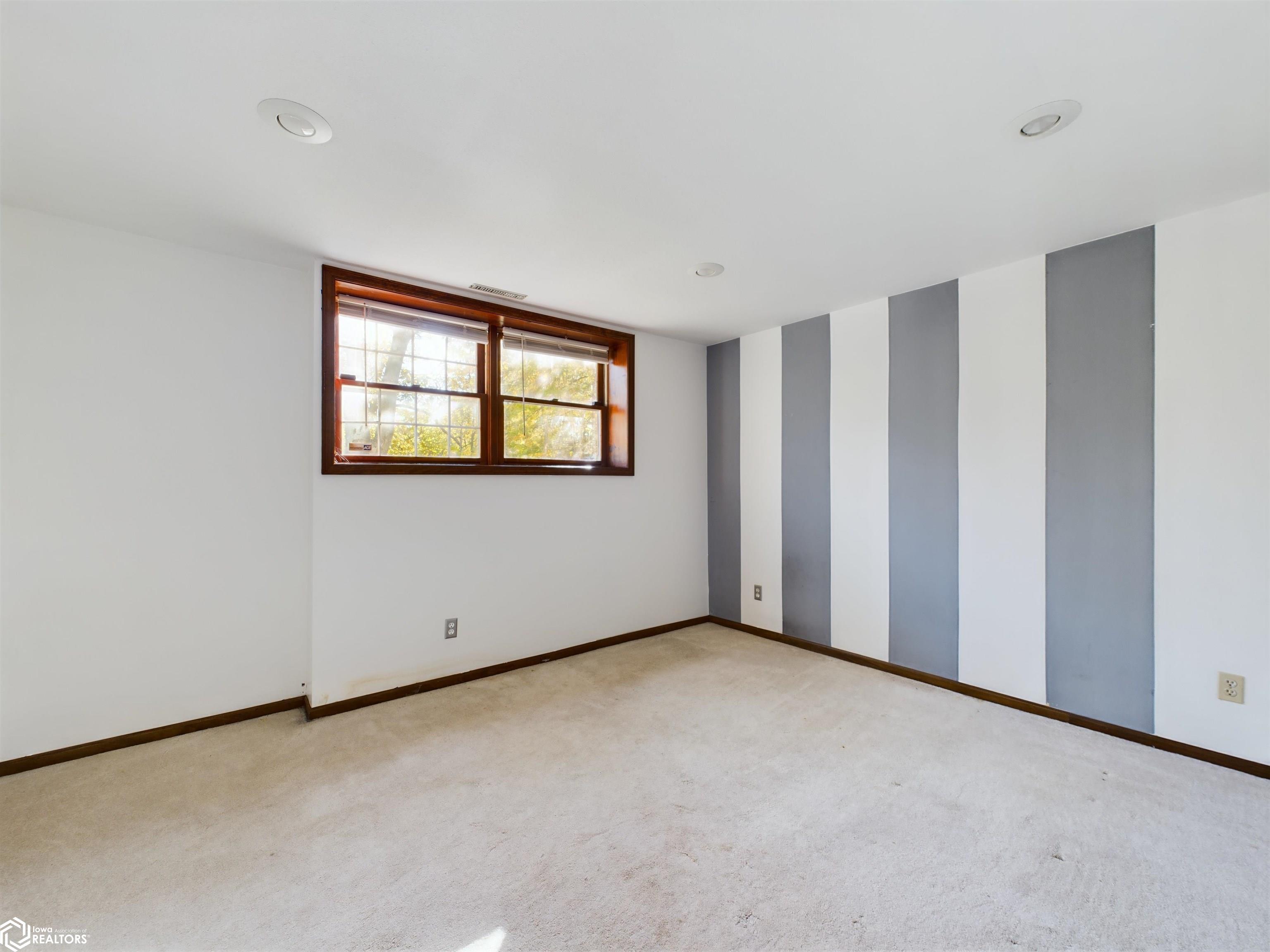 304 Pike Road, Ottumwa, Iowa image 22