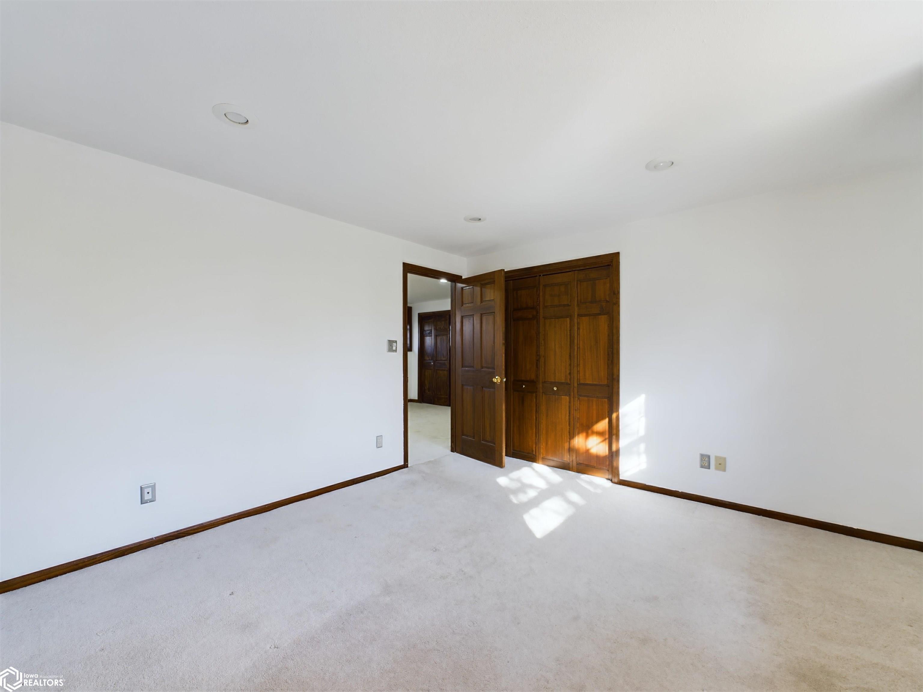 304 Pike Road, Ottumwa, Iowa image 23