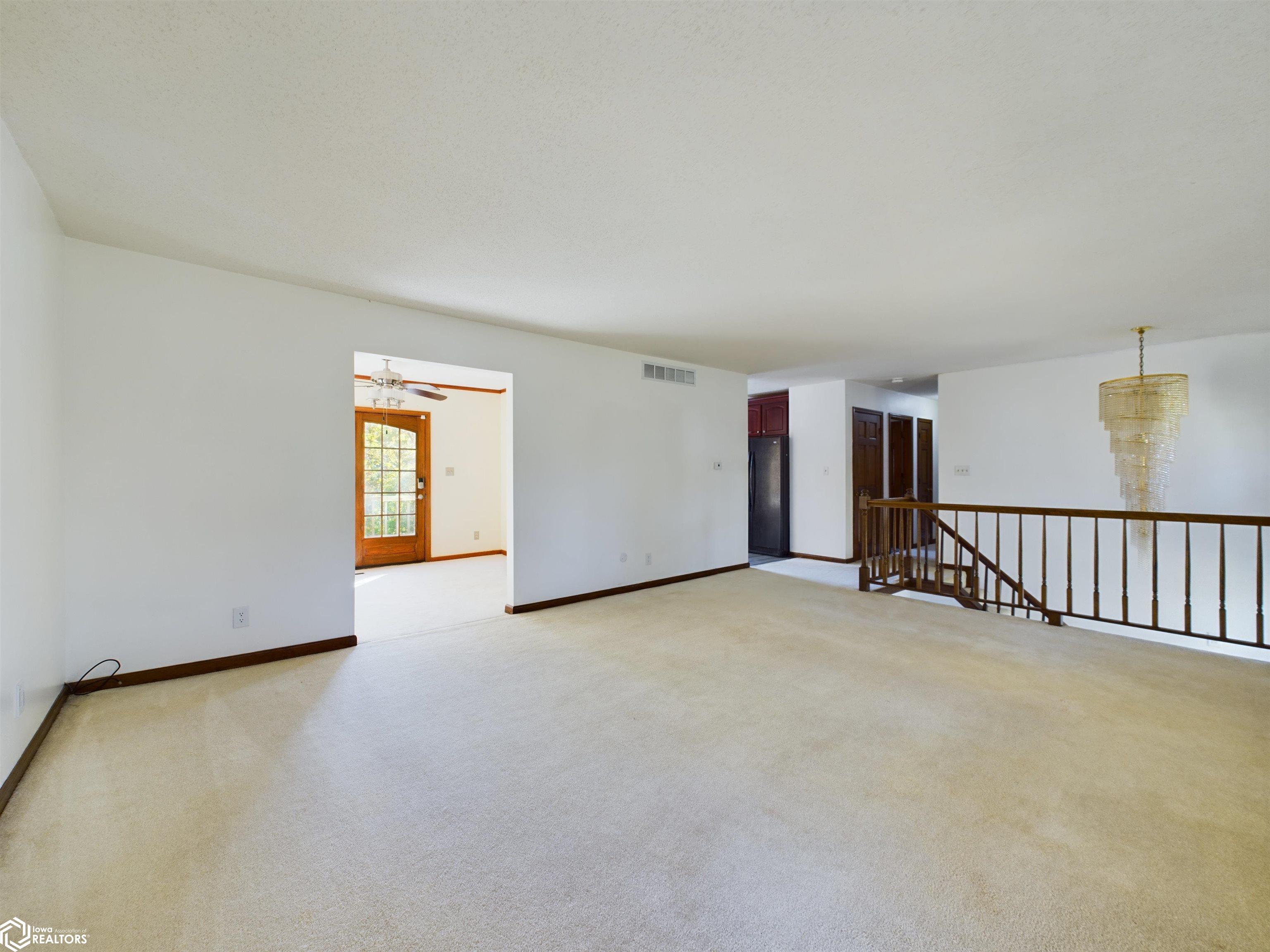 304 Pike Road, Ottumwa, Iowa image 4