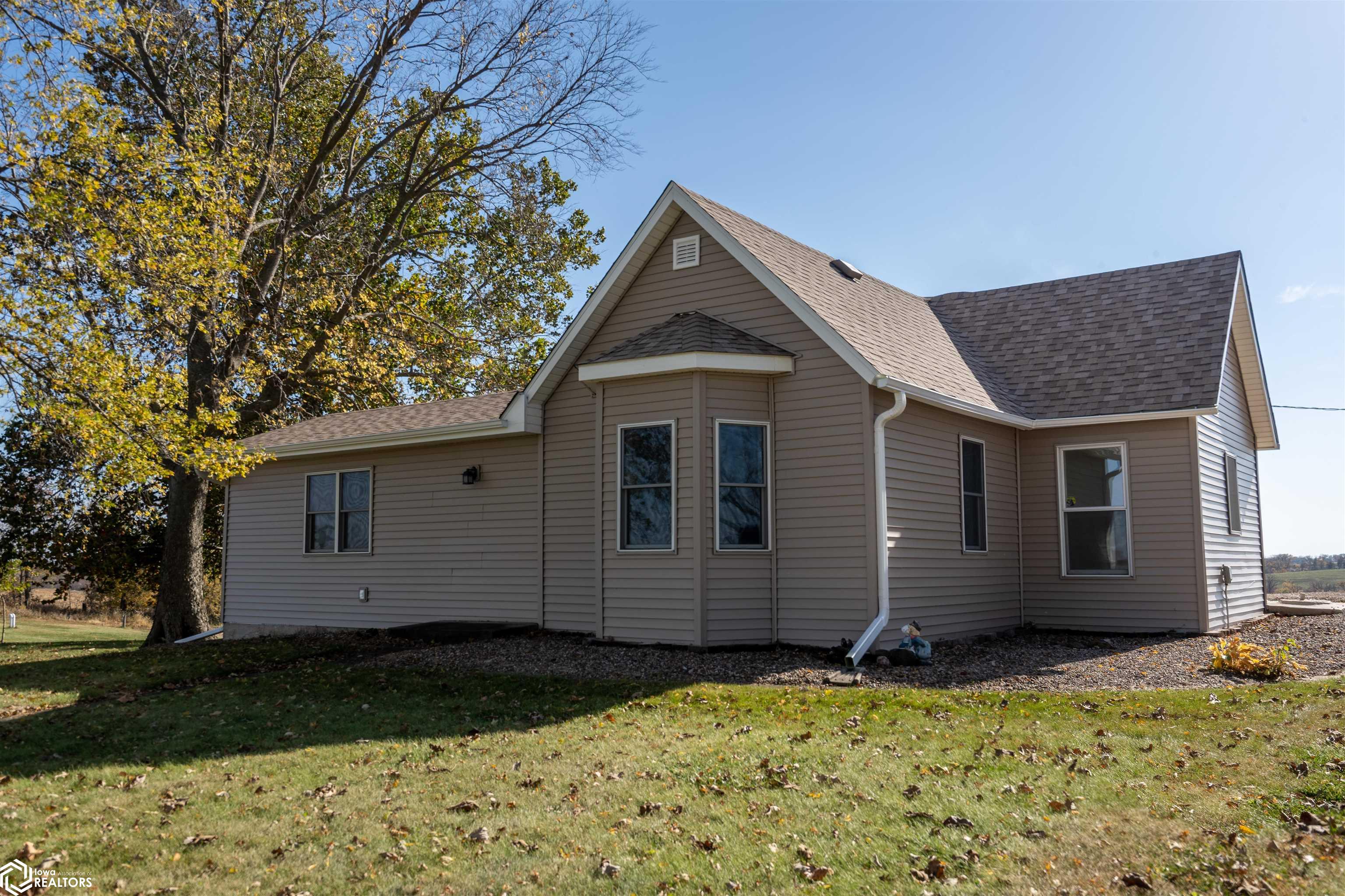2396 Old Highway 92, Tracy, Iowa image 1