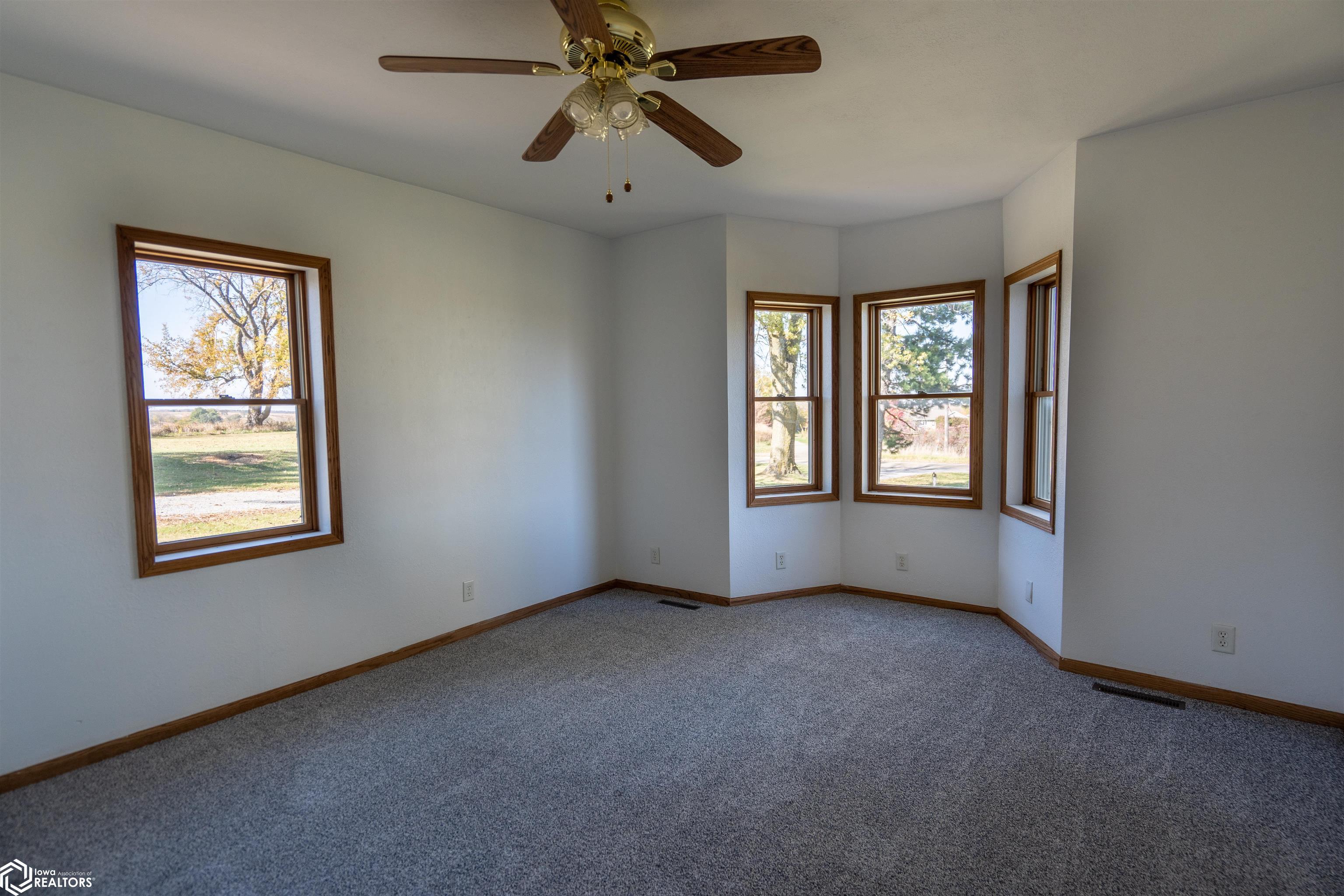 2396 Old Highway 92, Tracy, Iowa image 11