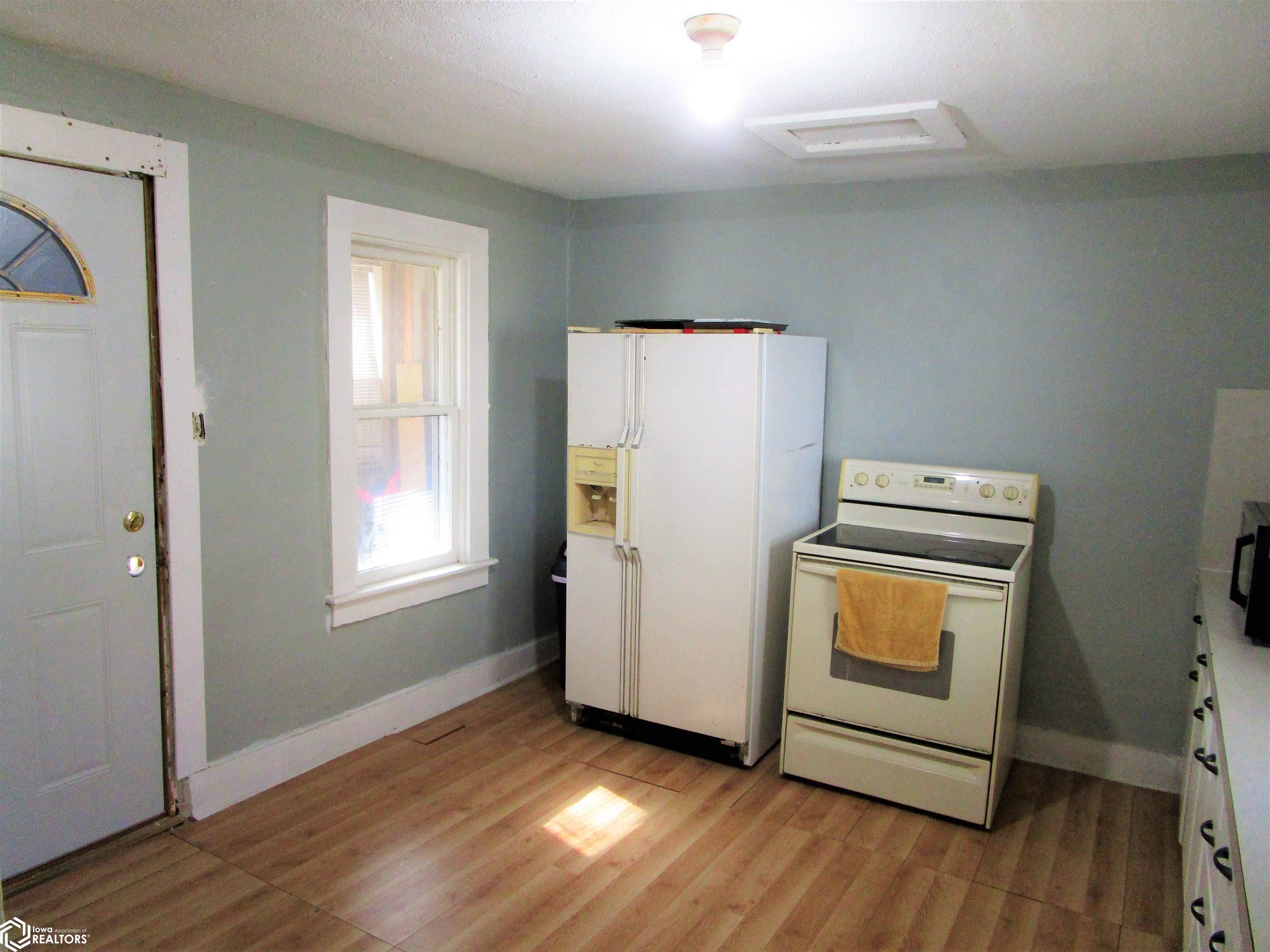 915 N Oak Street, Iowa Falls, Iowa image 3
