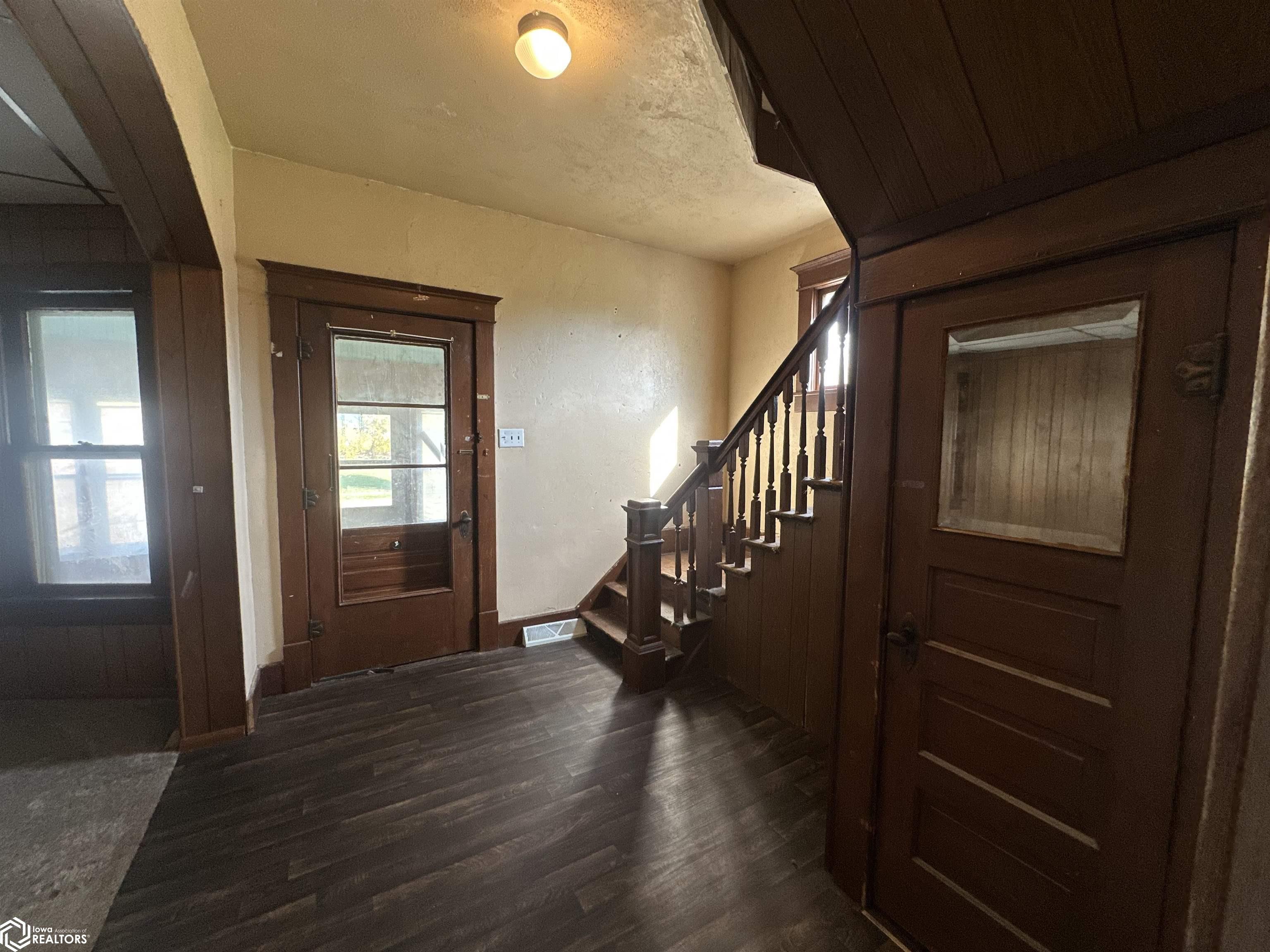 114 E Lee Street, Seymour, Iowa image 15