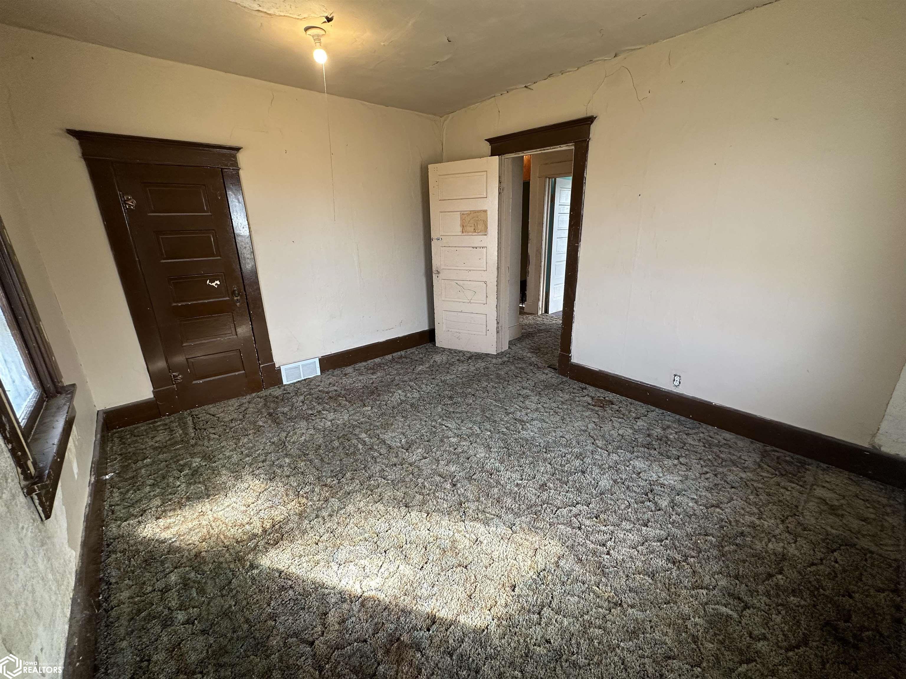 114 E Lee Street, Seymour, Iowa image 18