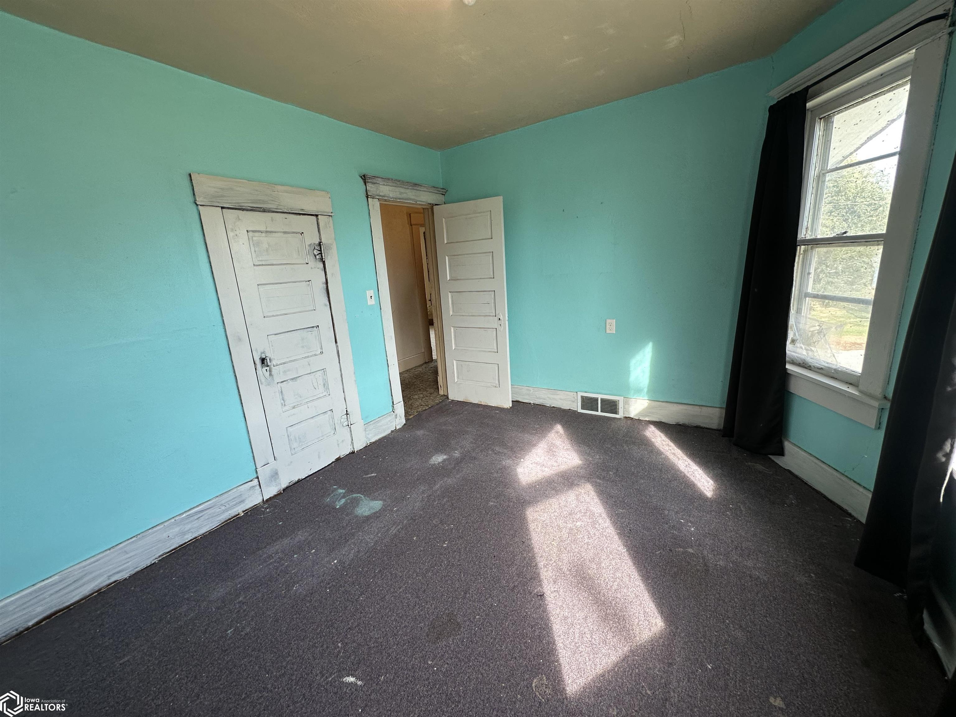 114 E Lee Street, Seymour, Iowa image 22