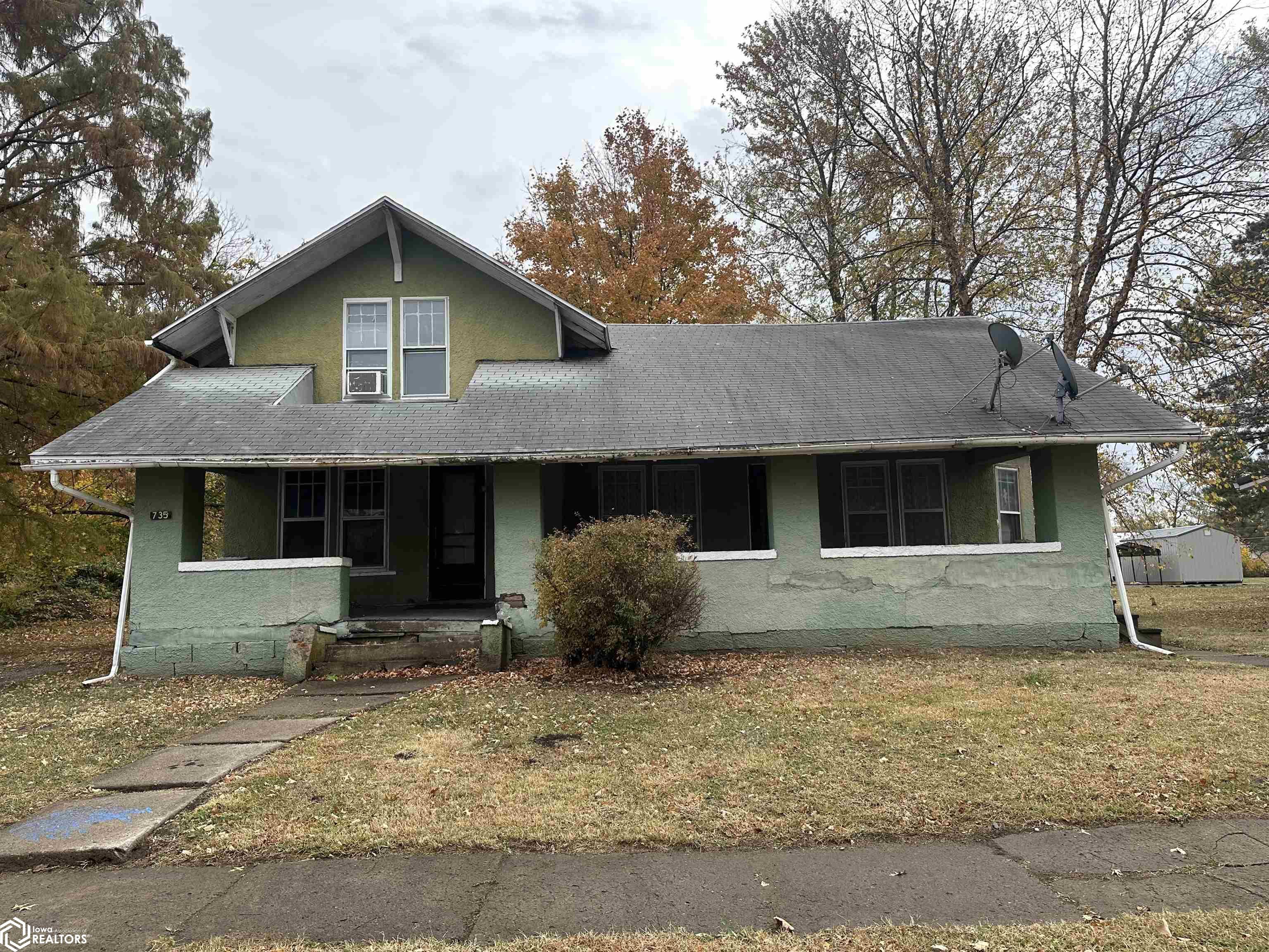 735 N 11th Street, Centerville, Iowa image 1