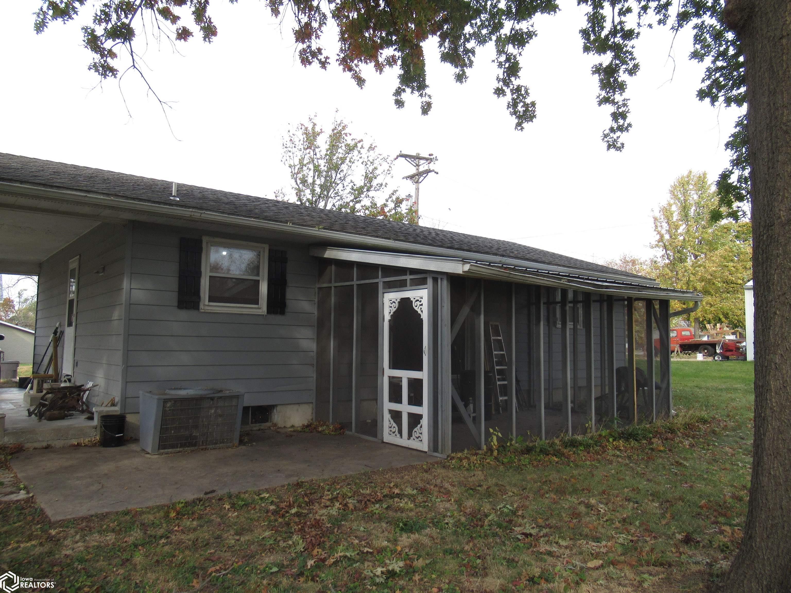 140 N 15th, Hamilton, Illinois image 18