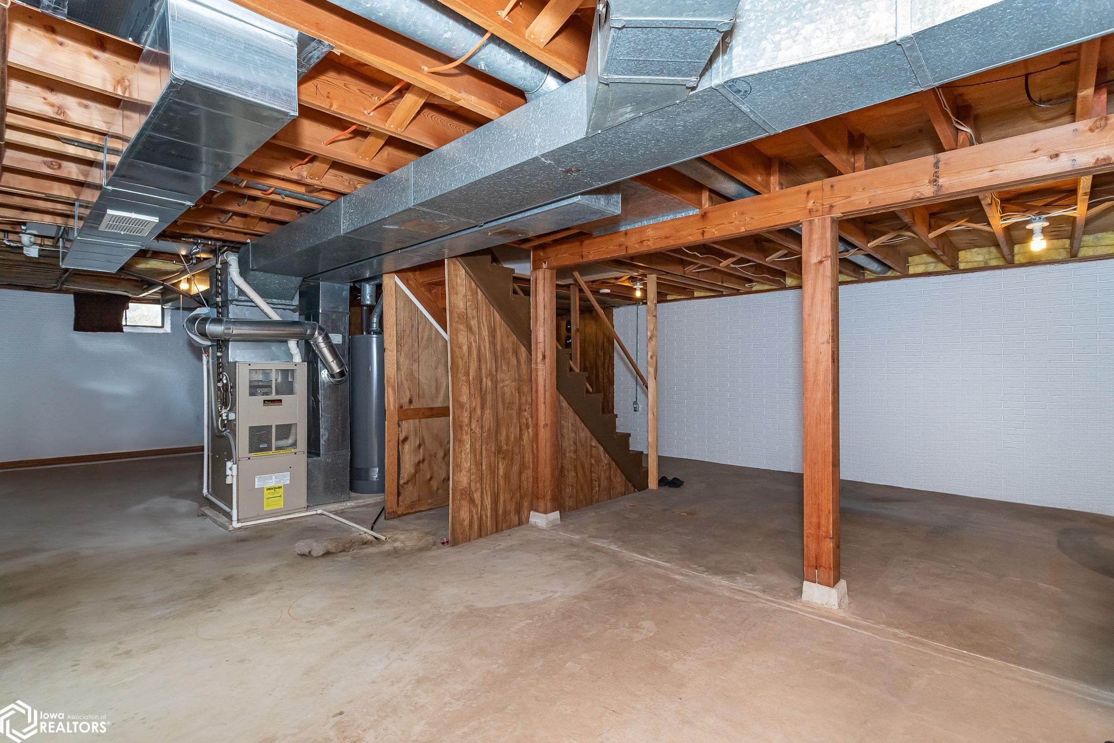 304 3rd Street, State Center, Iowa image 32