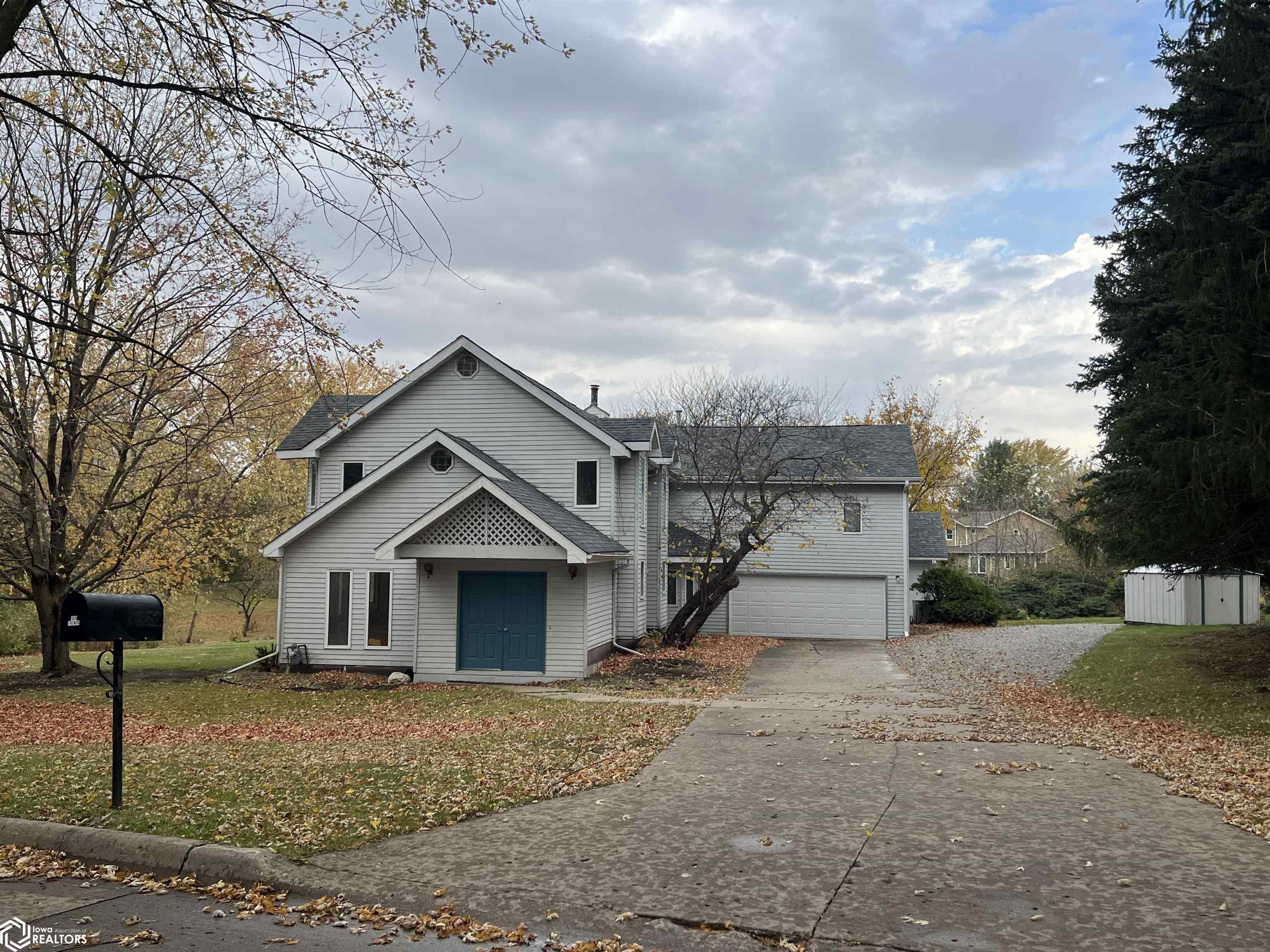 900 French Street, Fairfield, Iowa image 1