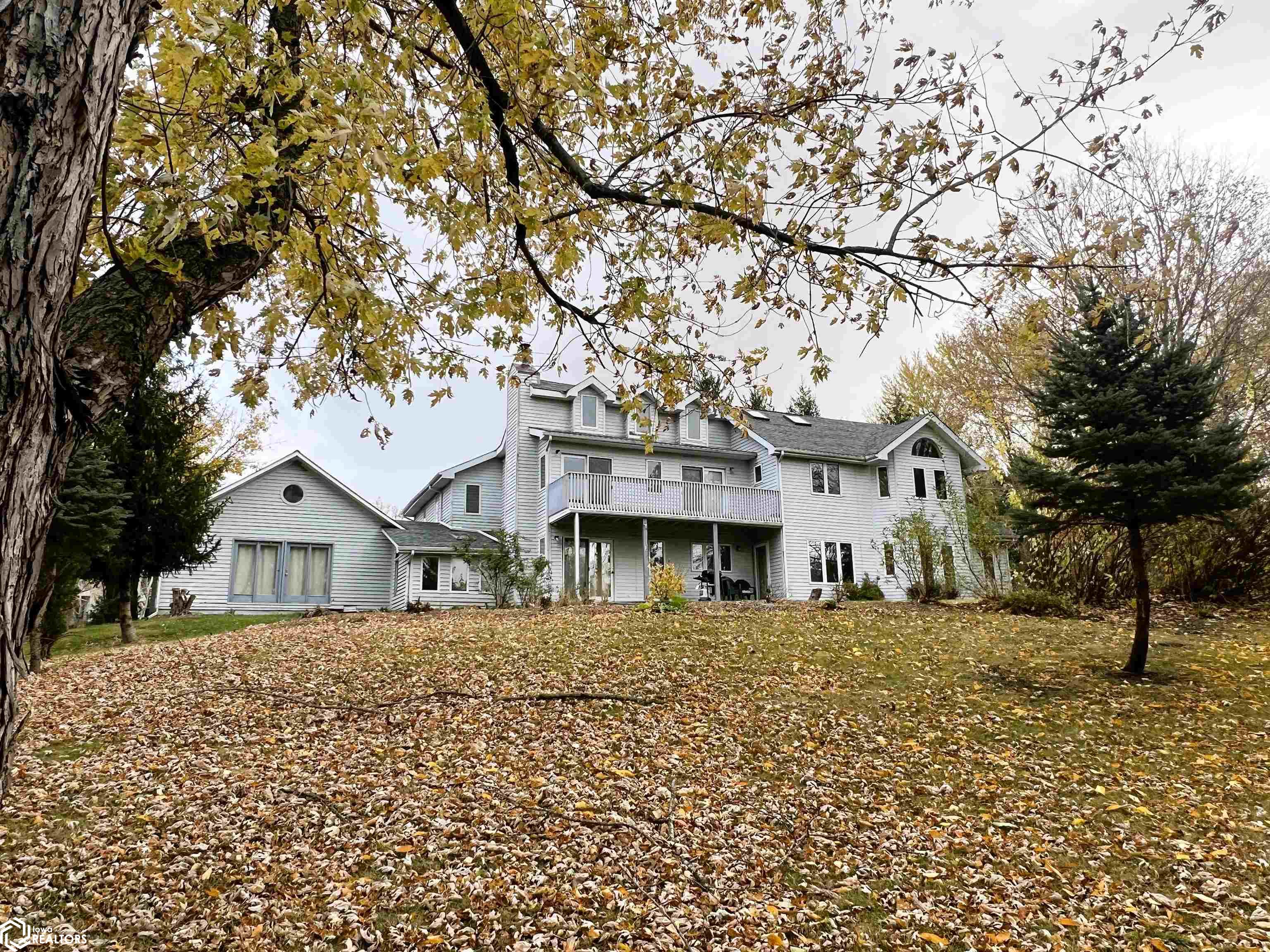 900 French Street, Fairfield, Iowa image 2