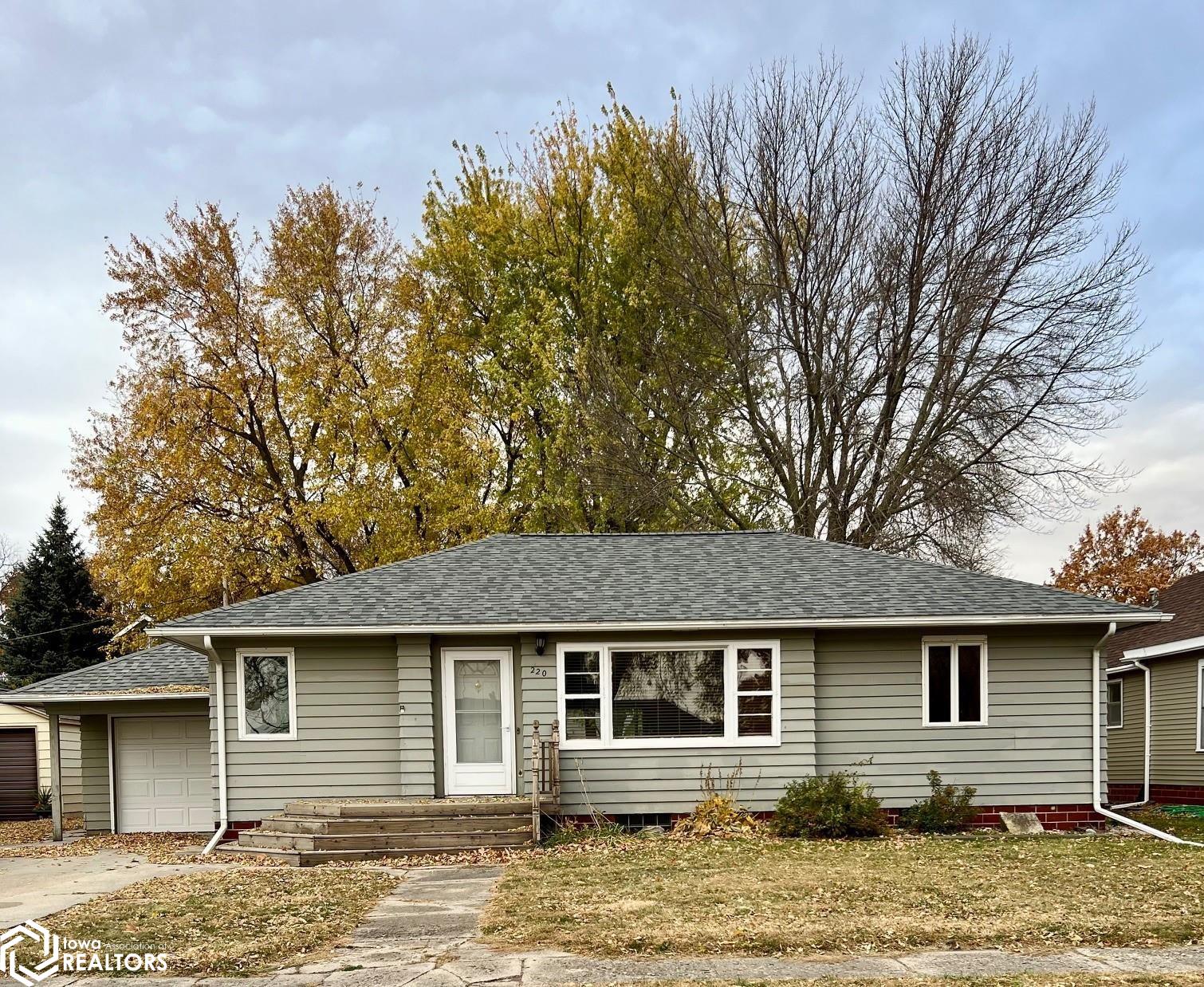 220 5th Avenue, Clarion, Iowa image 1