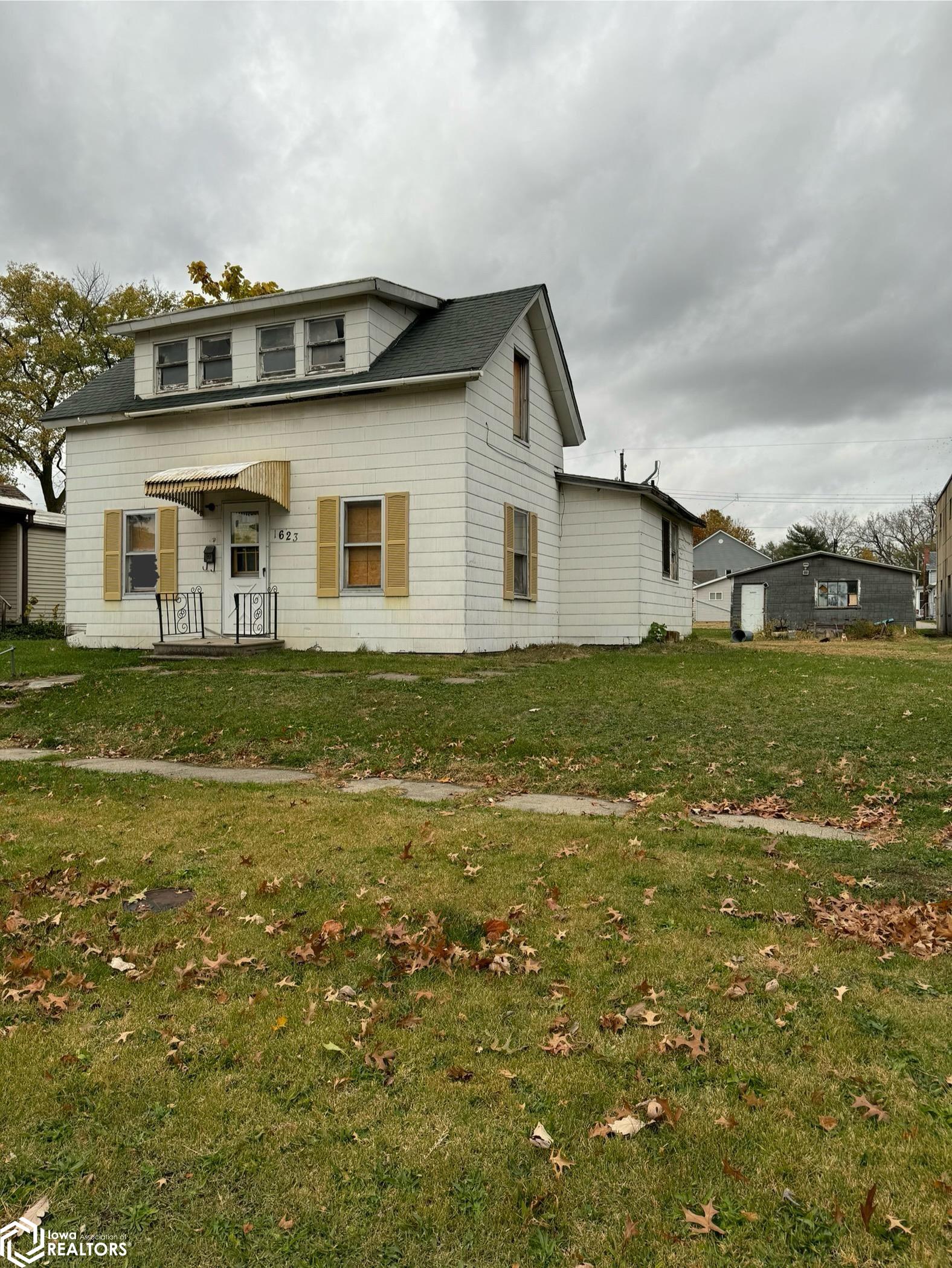 1623 Avenue I, Fort Madison, Iowa image 1