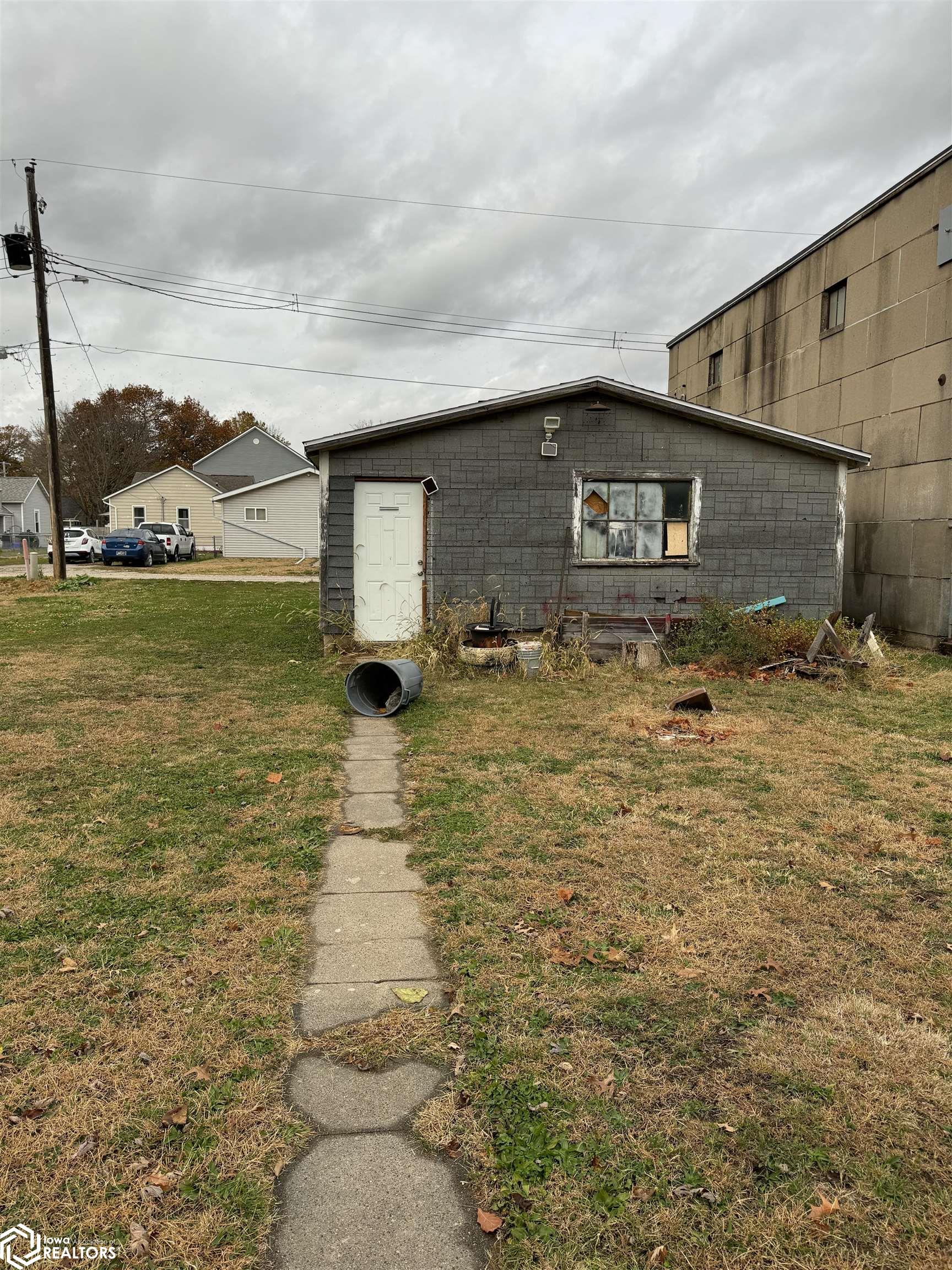 1623 Avenue I, Fort Madison, Iowa image 4