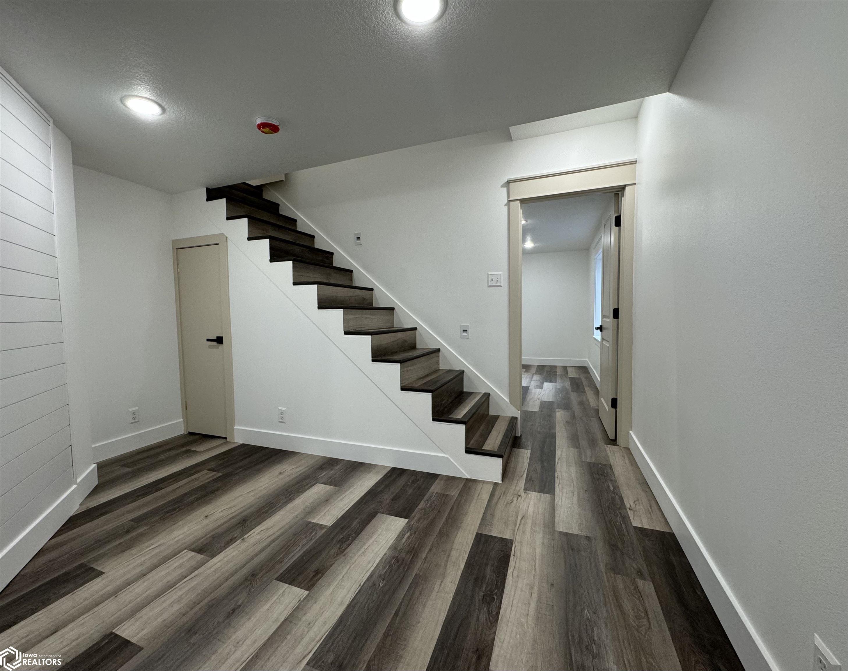 1100 N Division, Creston, Iowa image 33