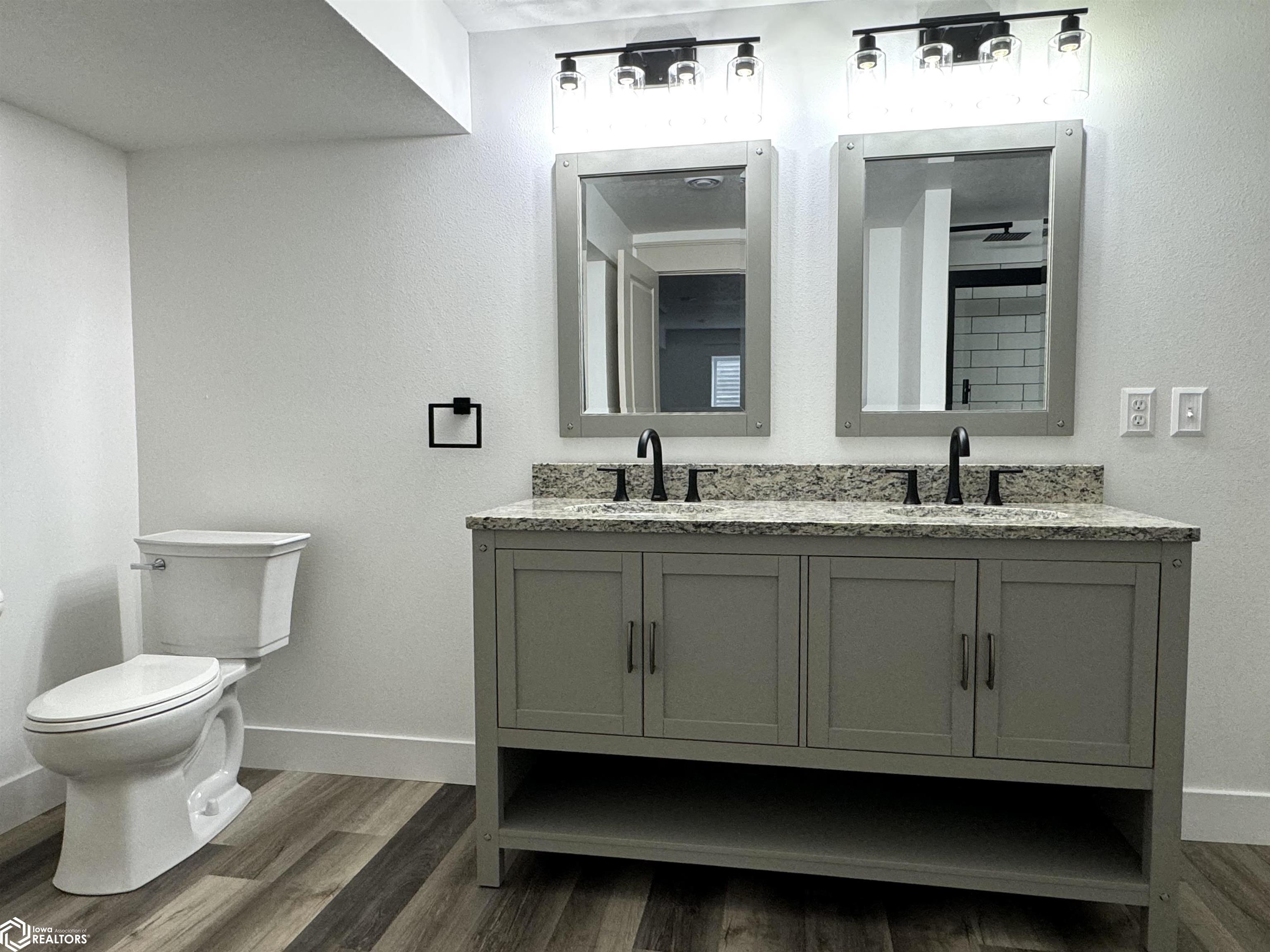 1100 N Division, Creston, Iowa image 38