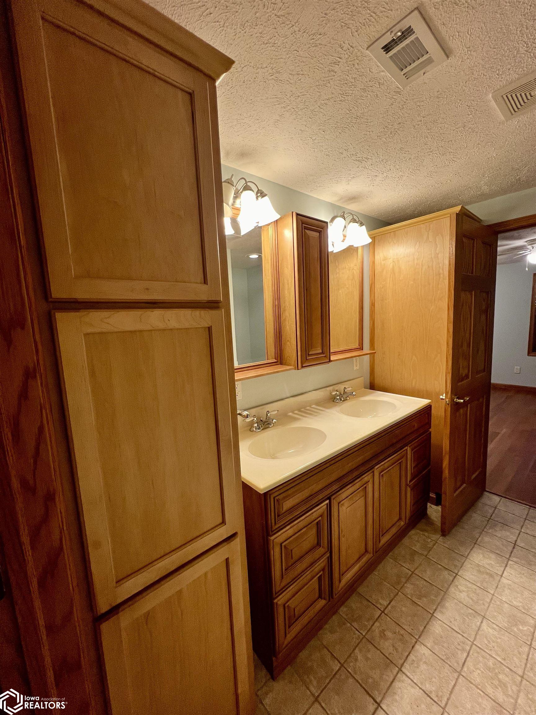 410 W Lincoln Street, Clarinda, Iowa image 23