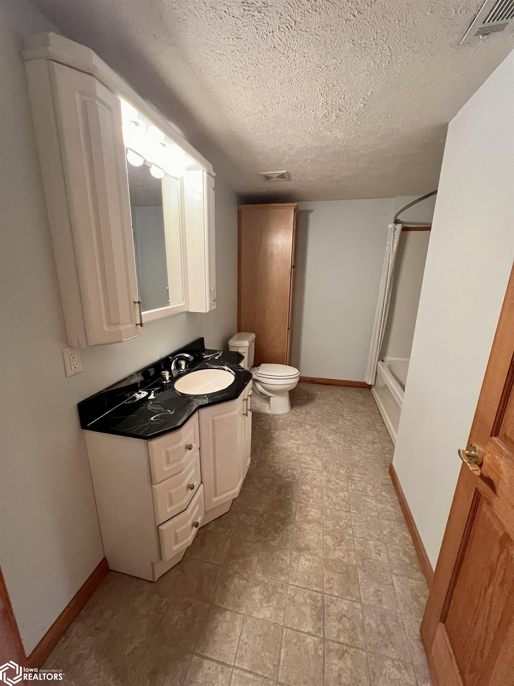 410 W Lincoln Street, Clarinda, Iowa image 29