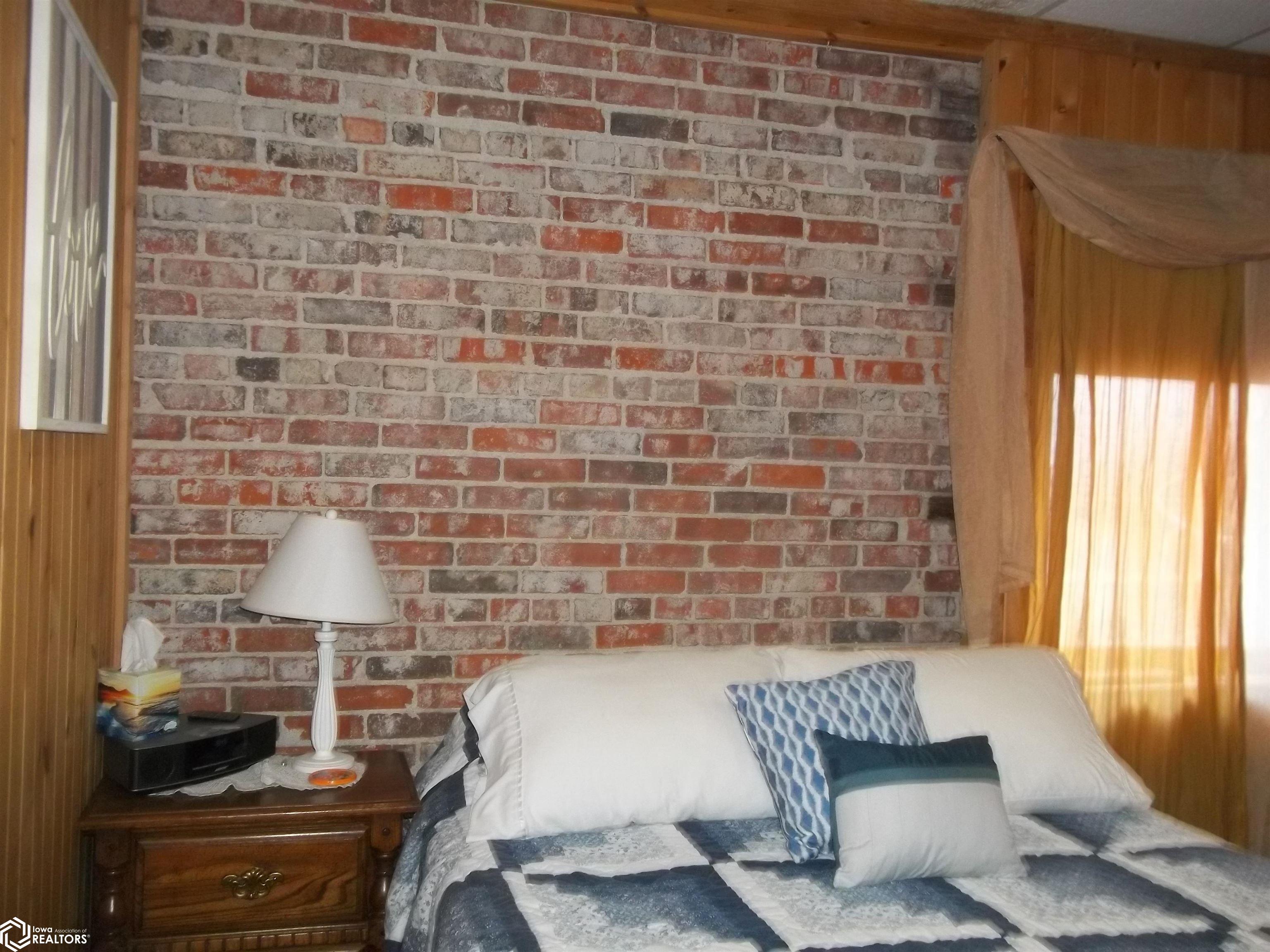 210 W Montgomery Street, Creston, Iowa image 5