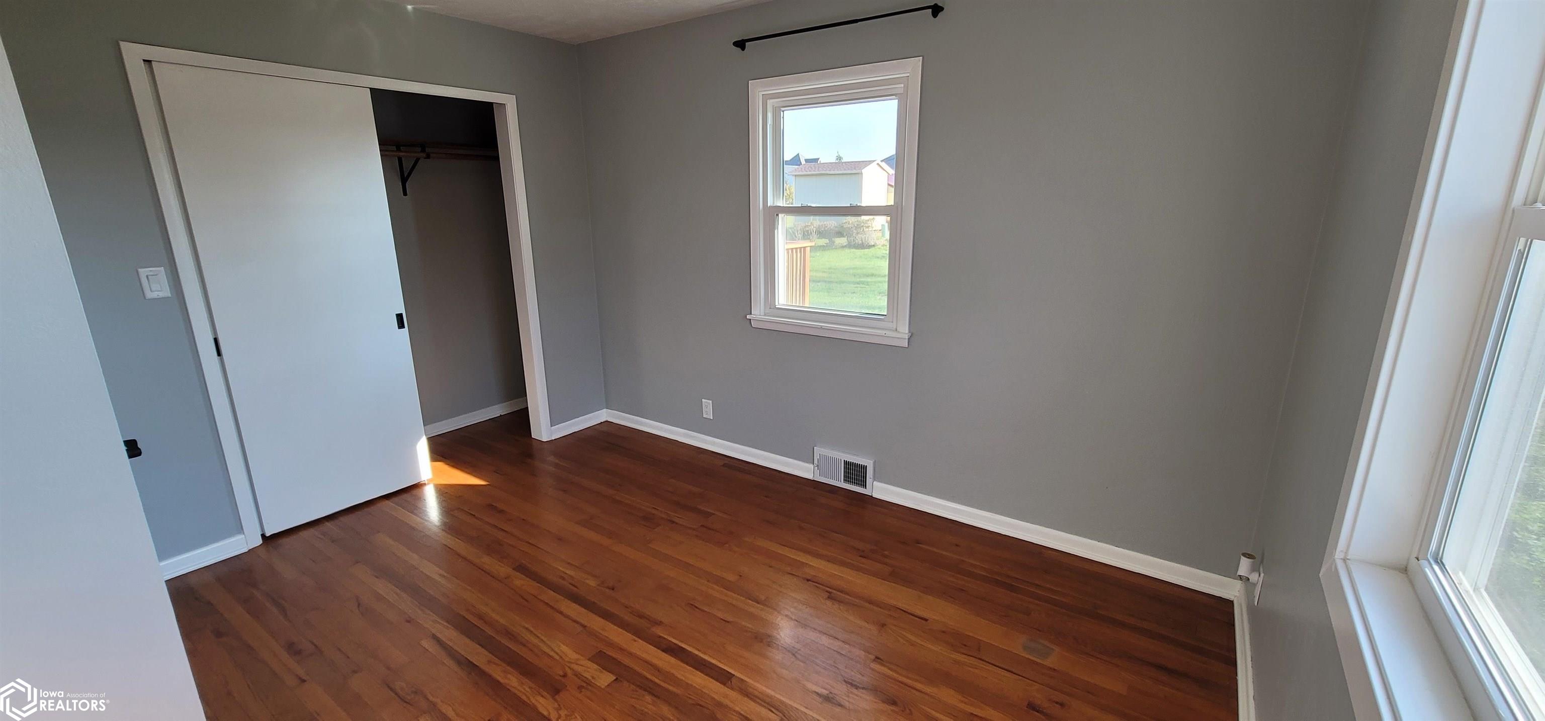 309 SE 4th Street, Greenfield, Iowa image 8