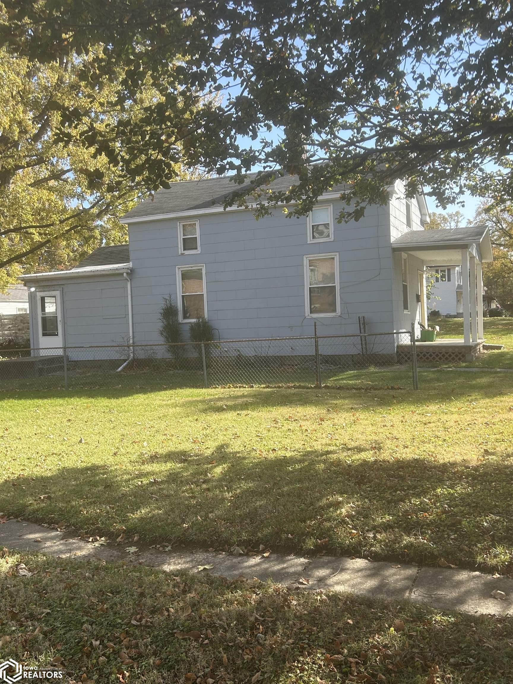 1014 S 5th Street, Burlington, Iowa image 19