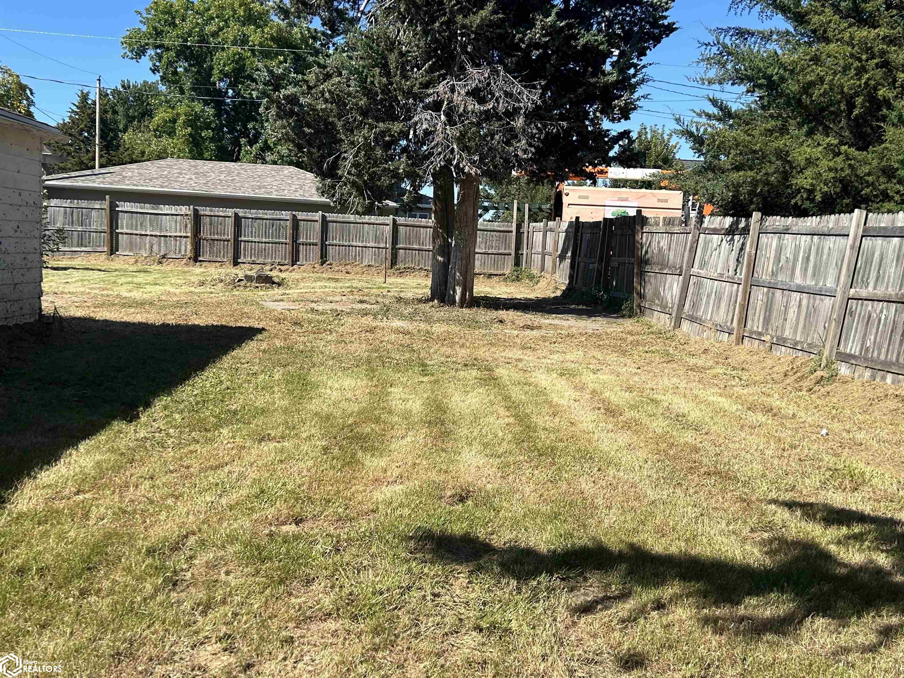 905 W Nevada Street, Marshalltown, Iowa image 2