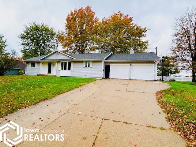 305 N Park Avenue, New Sharon, Iowa image 2