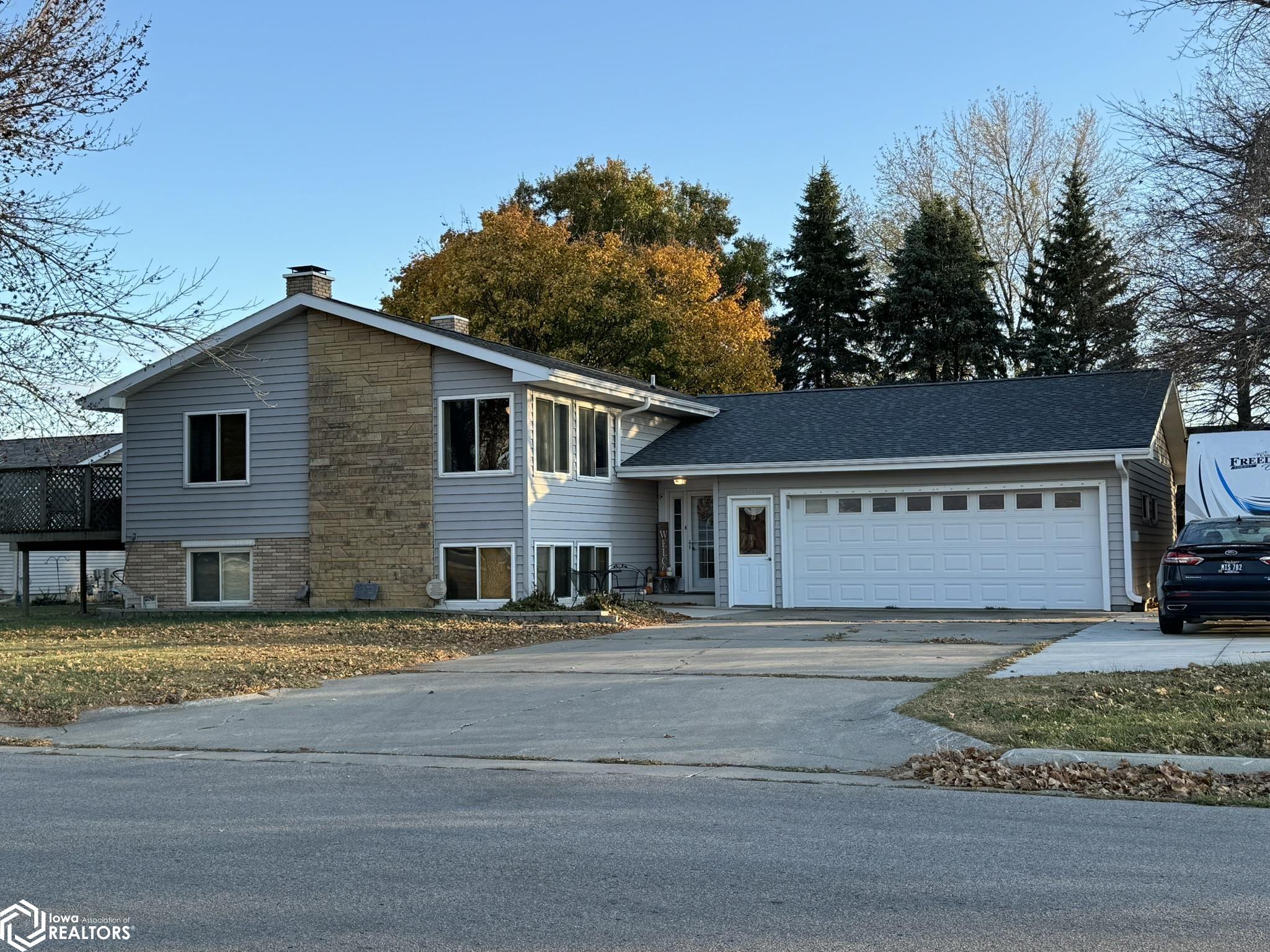 1208 10th Avenue, Humboldt, Iowa image 1