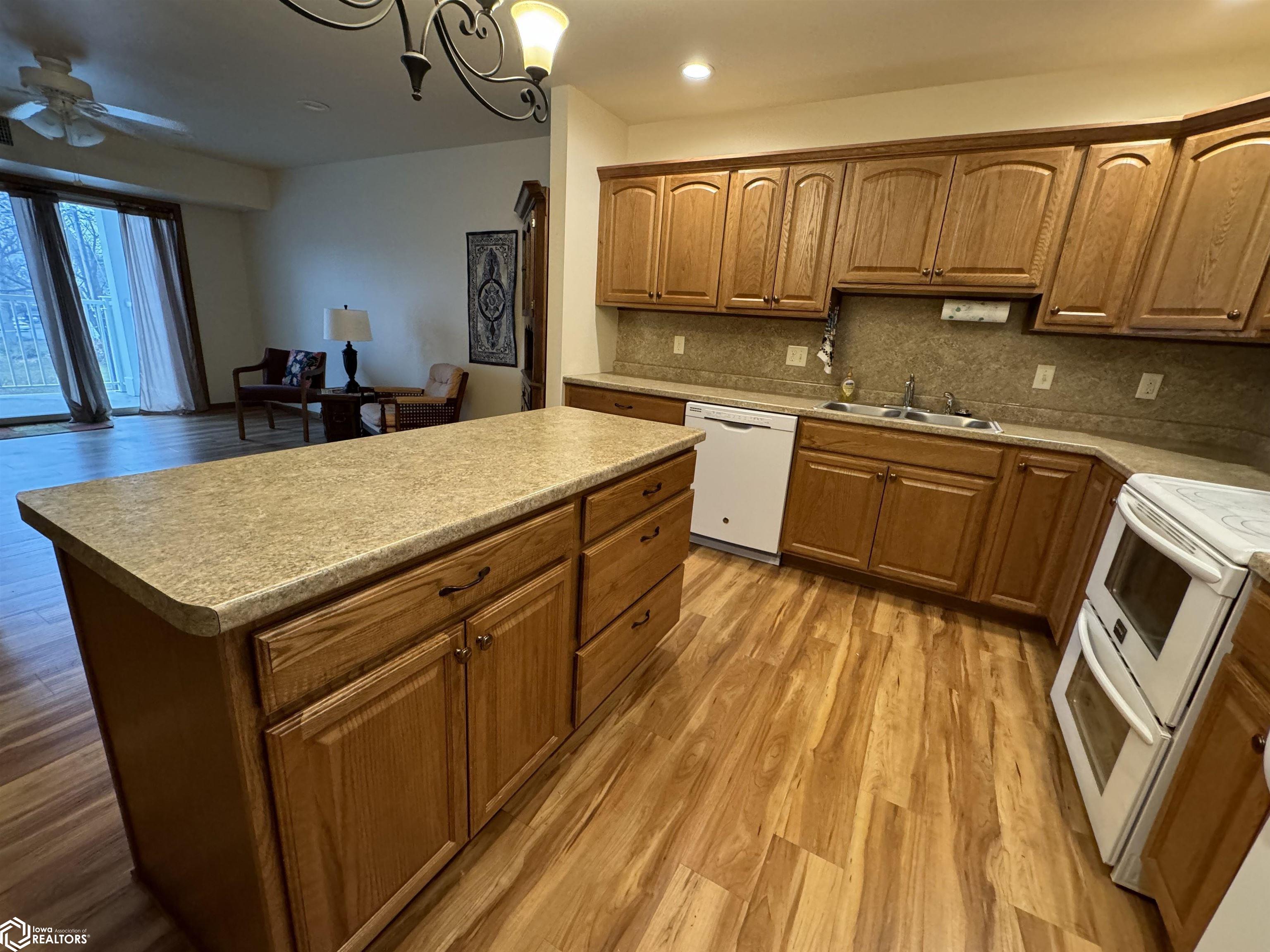 809 7th Ave. N. #202, Clear Lake, Iowa image 11