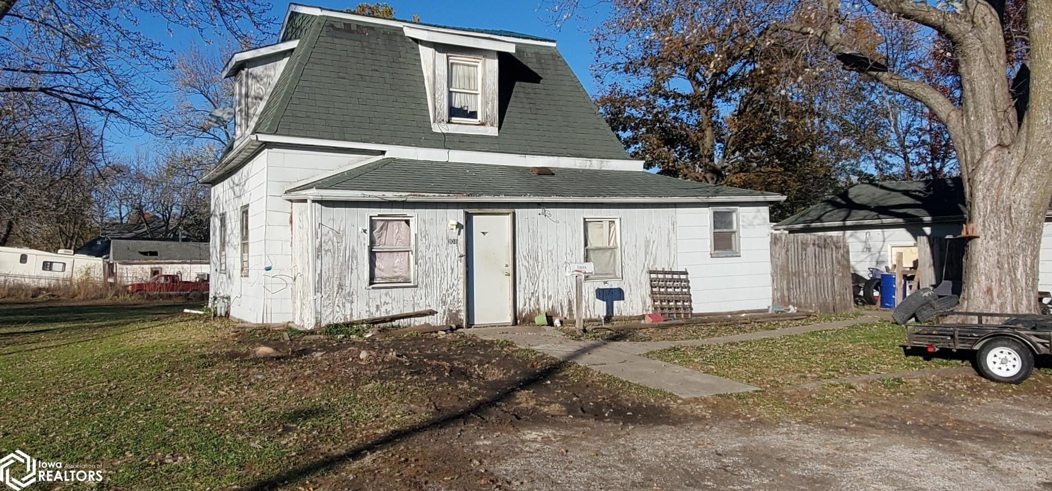 301 E 1st Street, Moulton, Iowa image 1