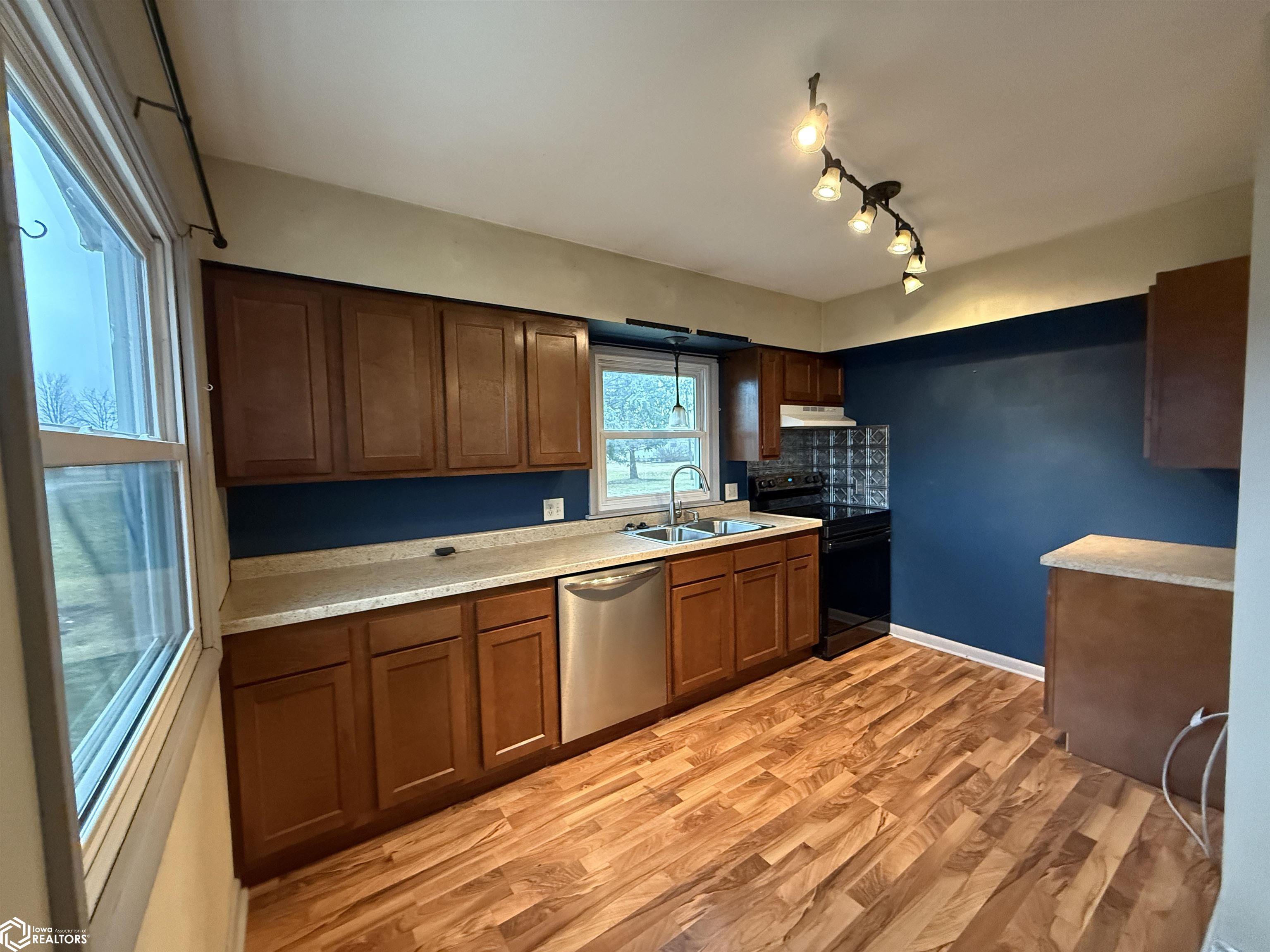 308 W Stroup Street, Richland, Iowa image 5