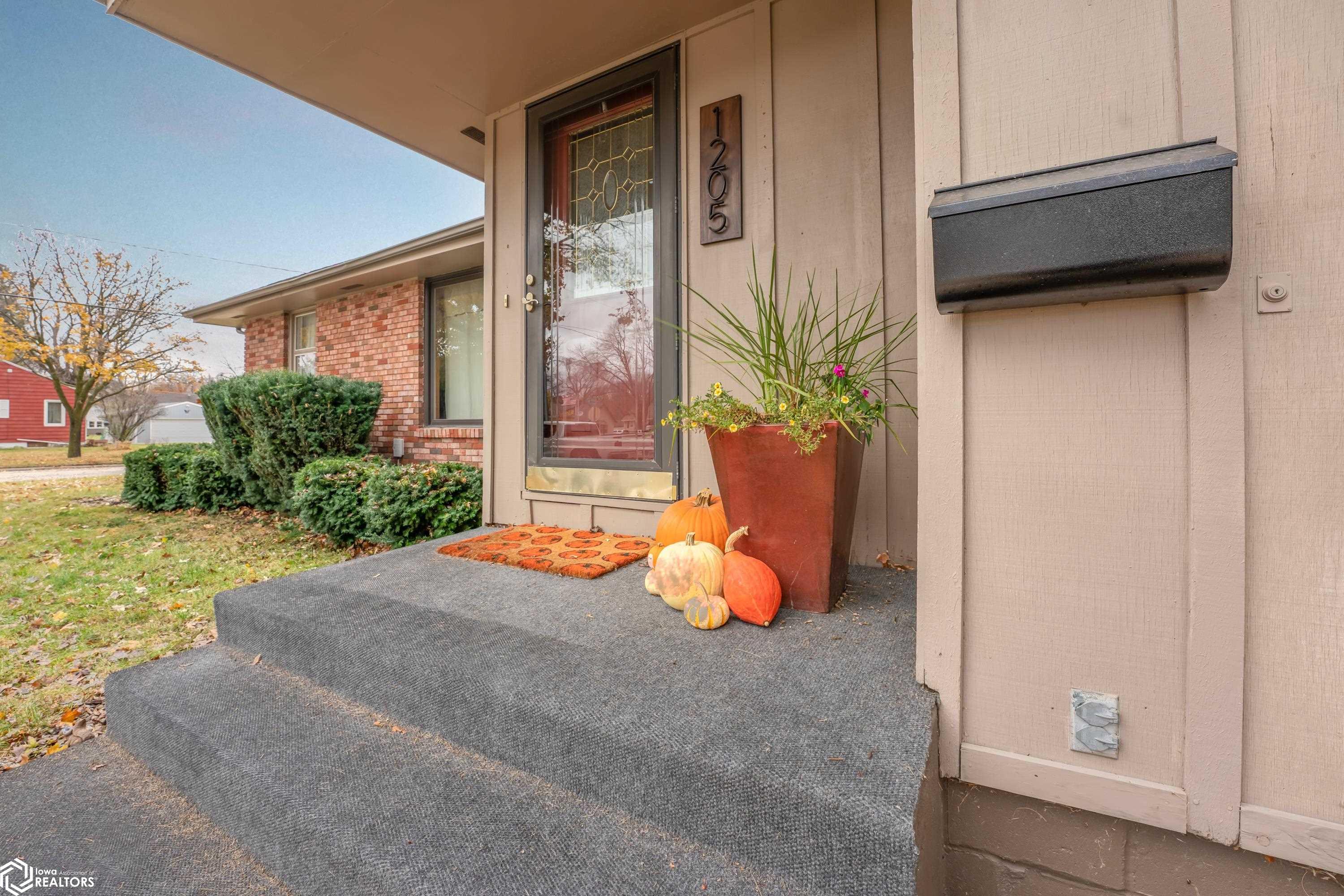1205 9th St Nw, Mason City, Iowa image 25