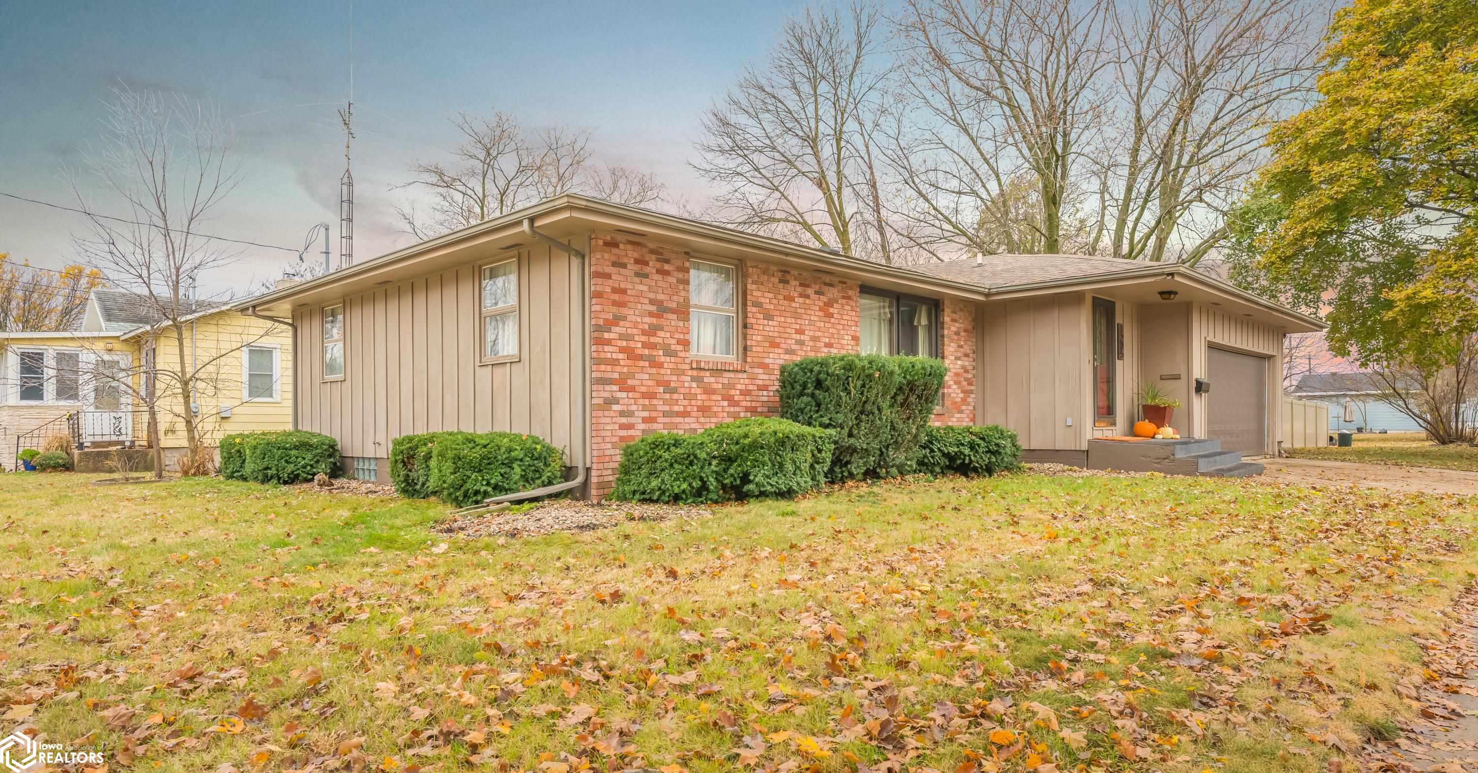 1205 9th St Nw, Mason City, Iowa image 27