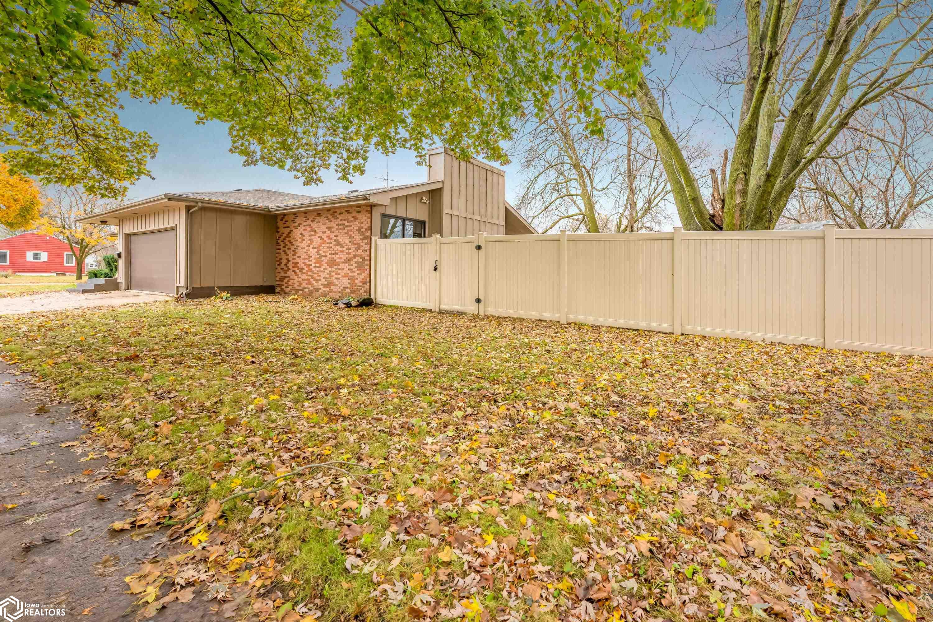 1205 9th St Nw, Mason City, Iowa image 28