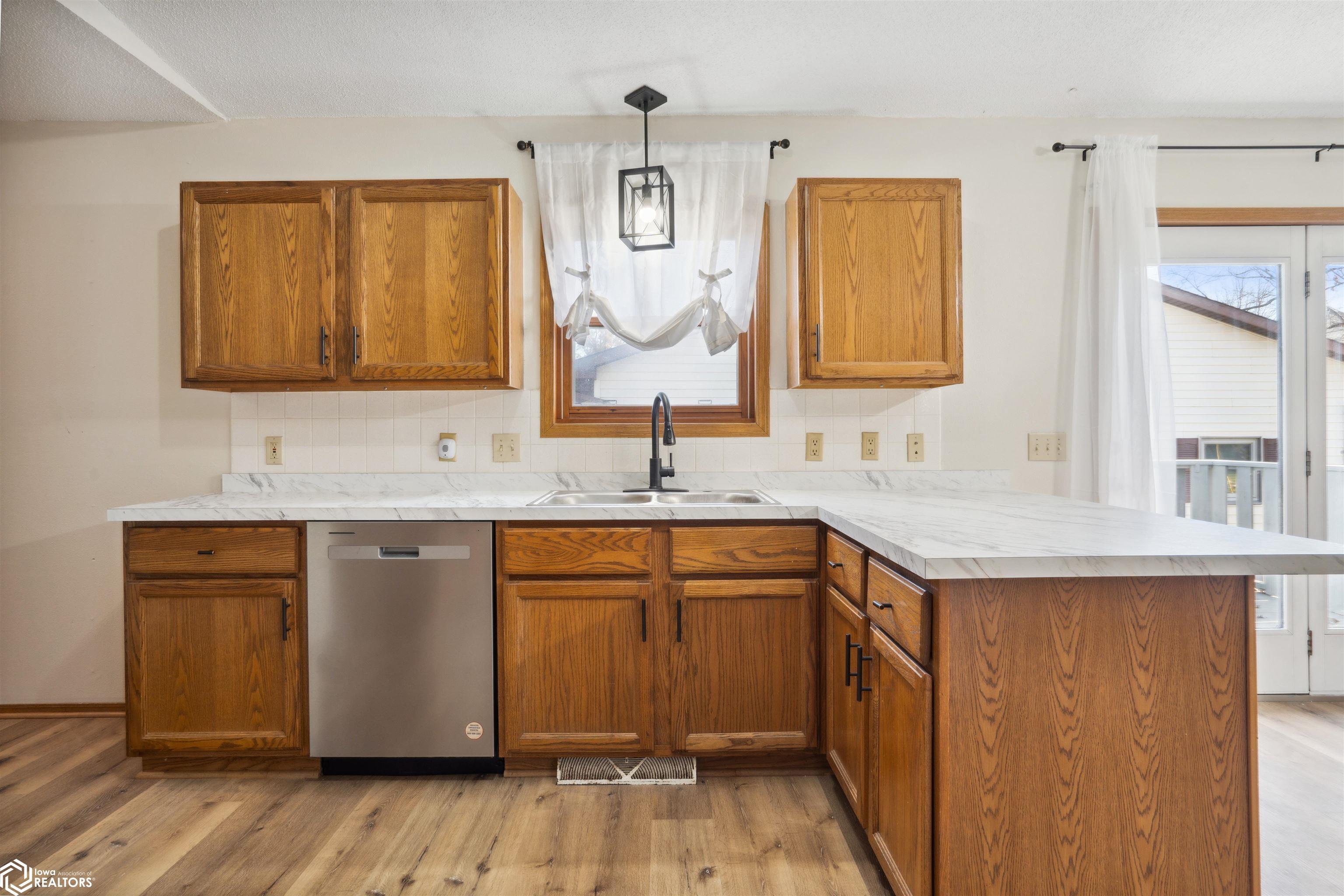 310 Lincoln Street, Dysart, Iowa image 13