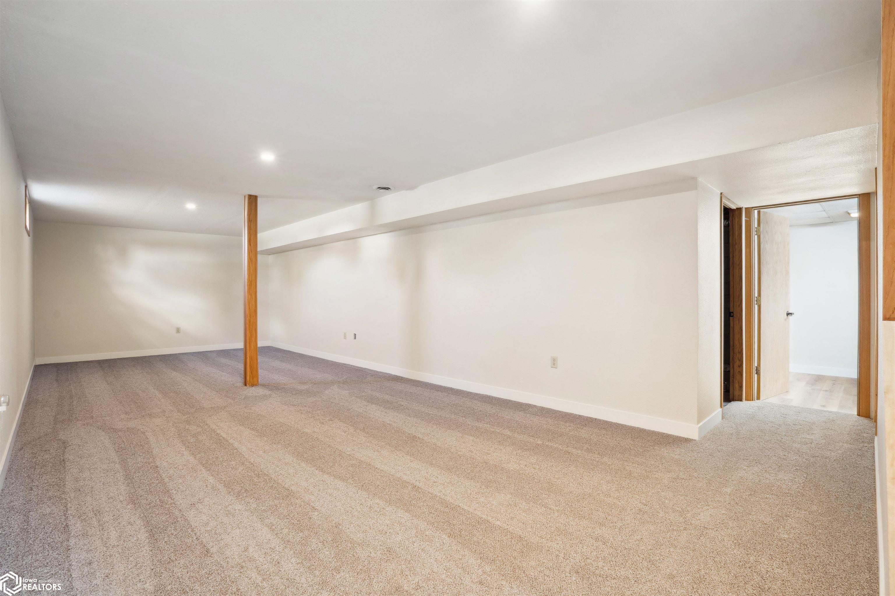 310 Lincoln Street, Dysart, Iowa image 23