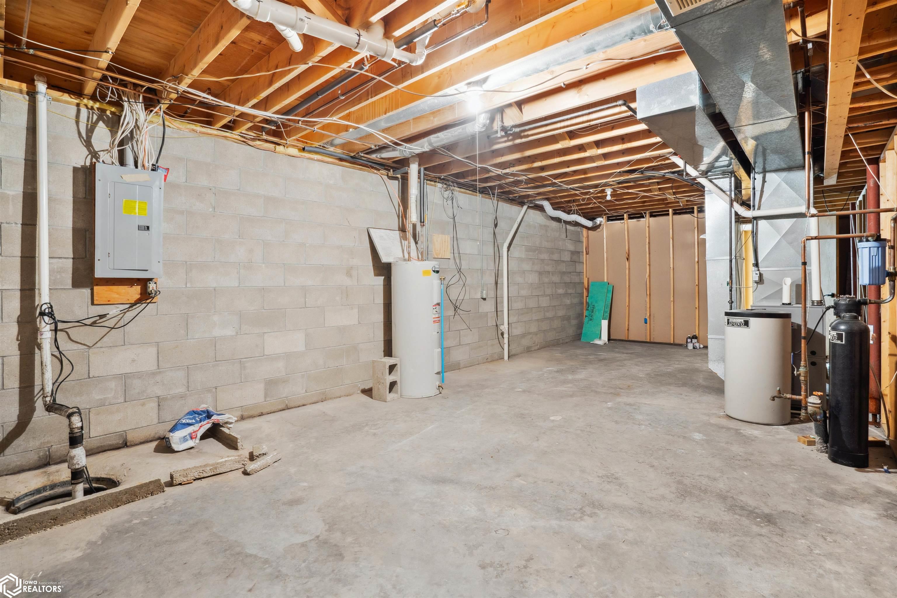 310 Lincoln Street, Dysart, Iowa image 29