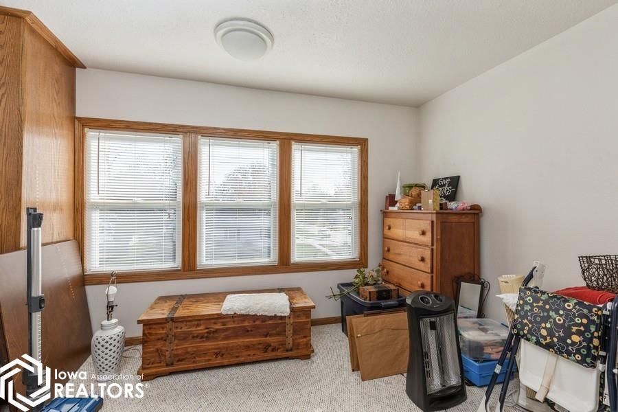 420 S 3rd Avenue, Newton, Iowa image 18