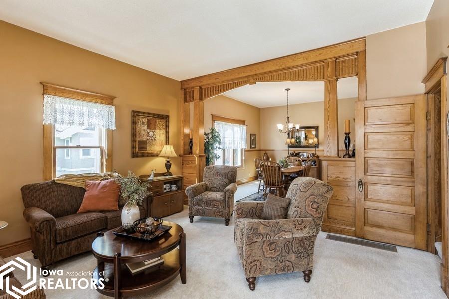 420 S 3rd Avenue, Newton, Iowa image 3