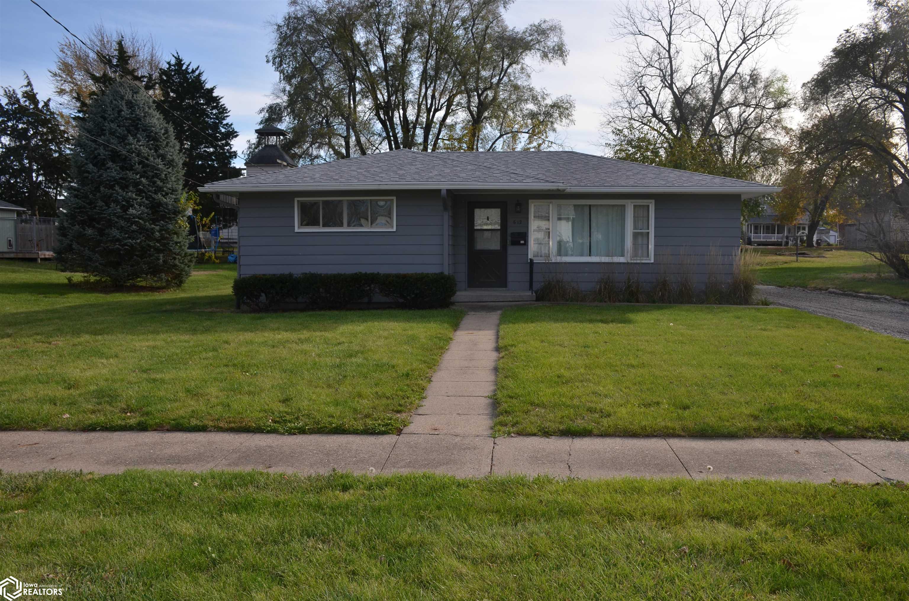 612 A Avenue, Albia, Iowa image 3