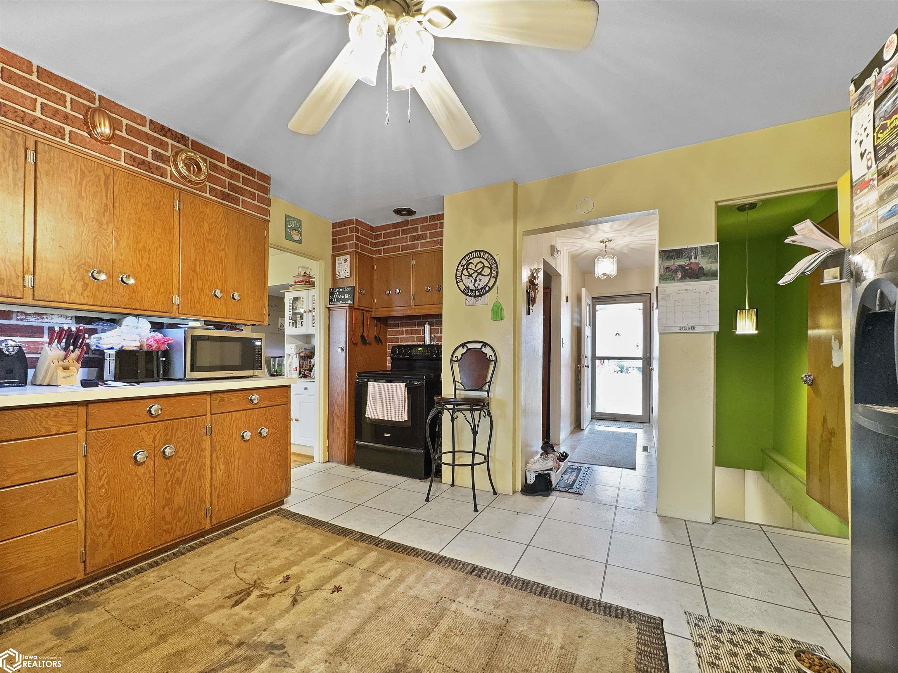 29 Windsor Boulevard, Hampton, Iowa image 3