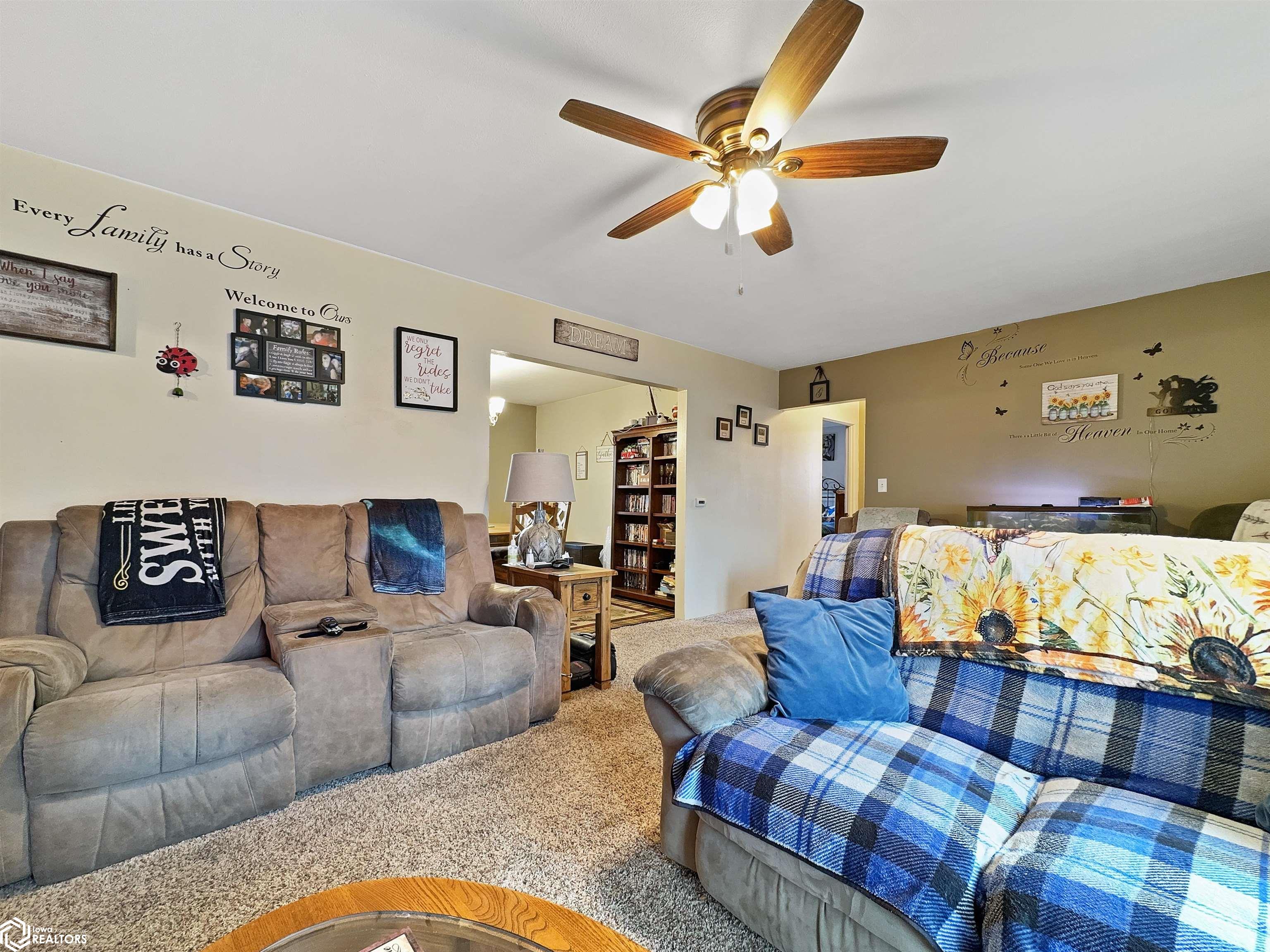 29 Windsor Boulevard, Hampton, Iowa image 9