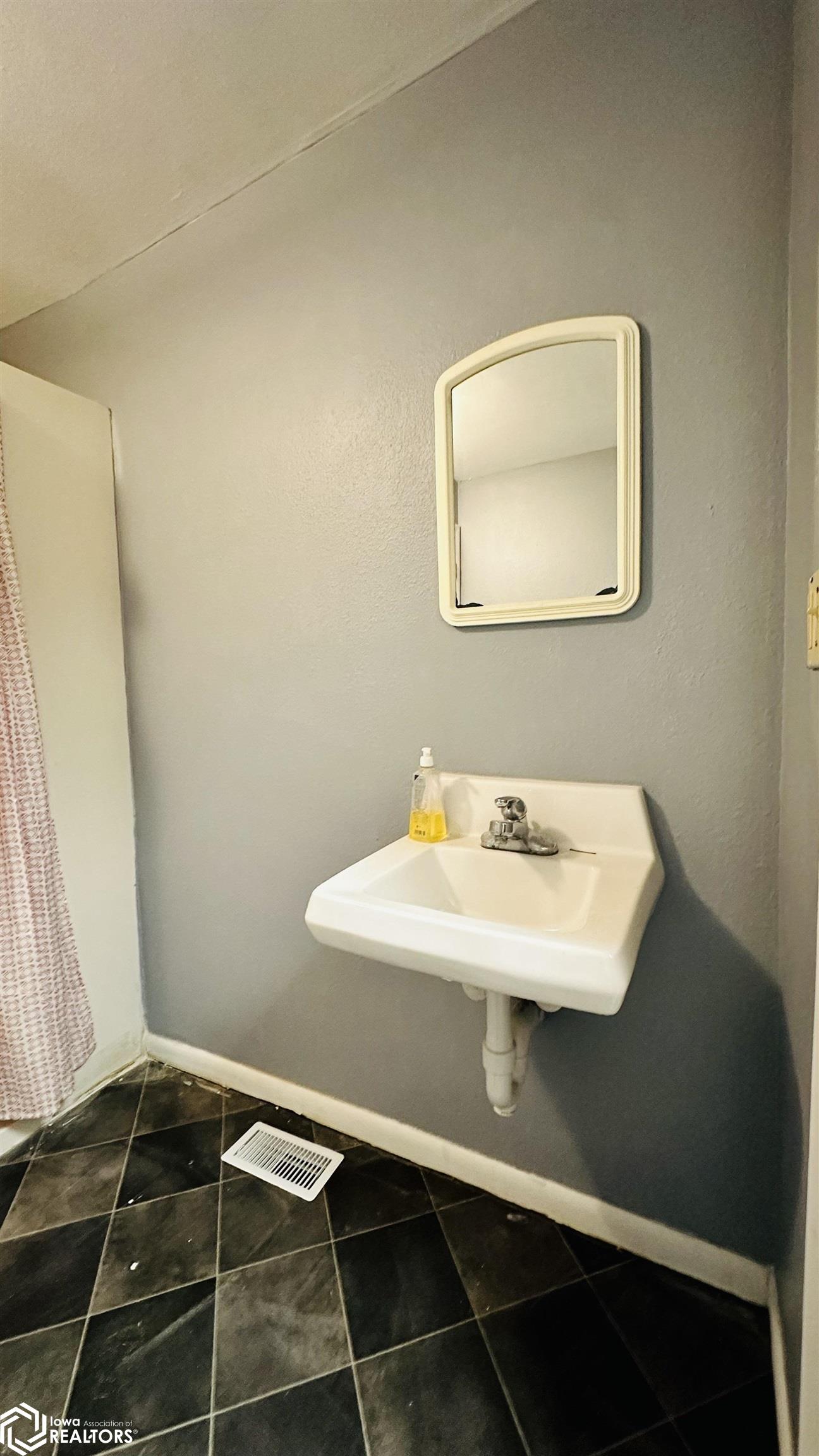 312 Fulton Street, Keokuk, Iowa image 11
